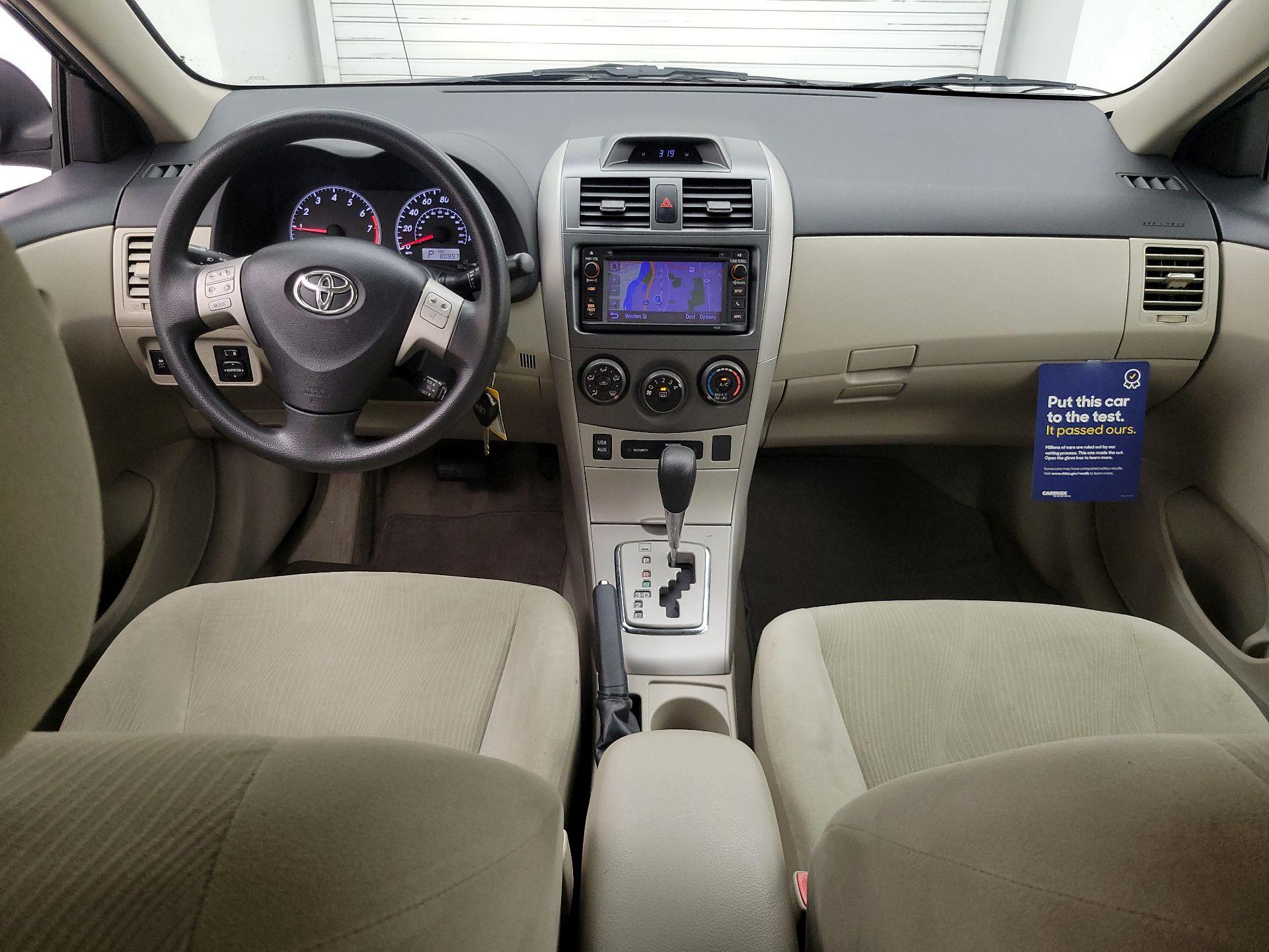 Thumbnail: 2013 Toyota Corolla - 9