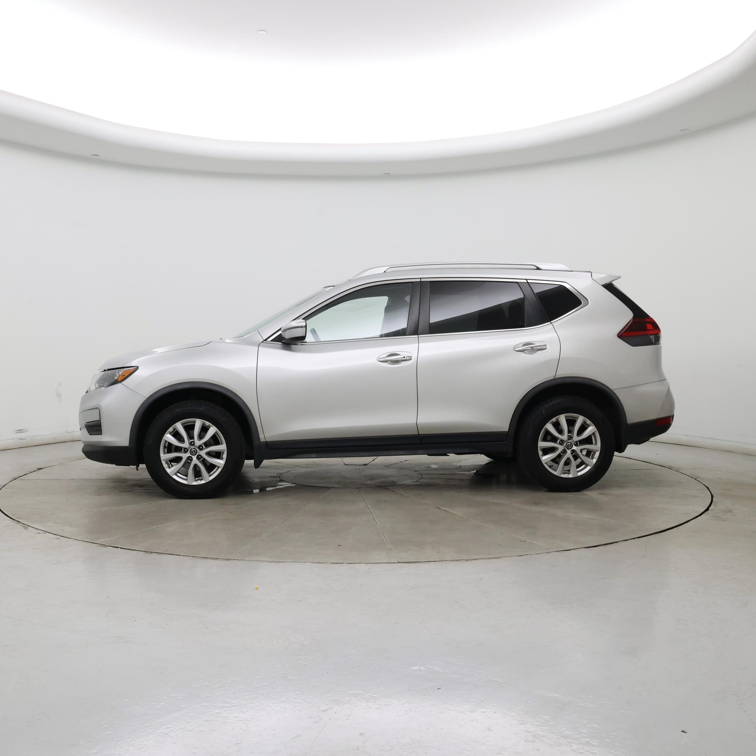 Thumbnail: 2020 Nissan Rogue - 3