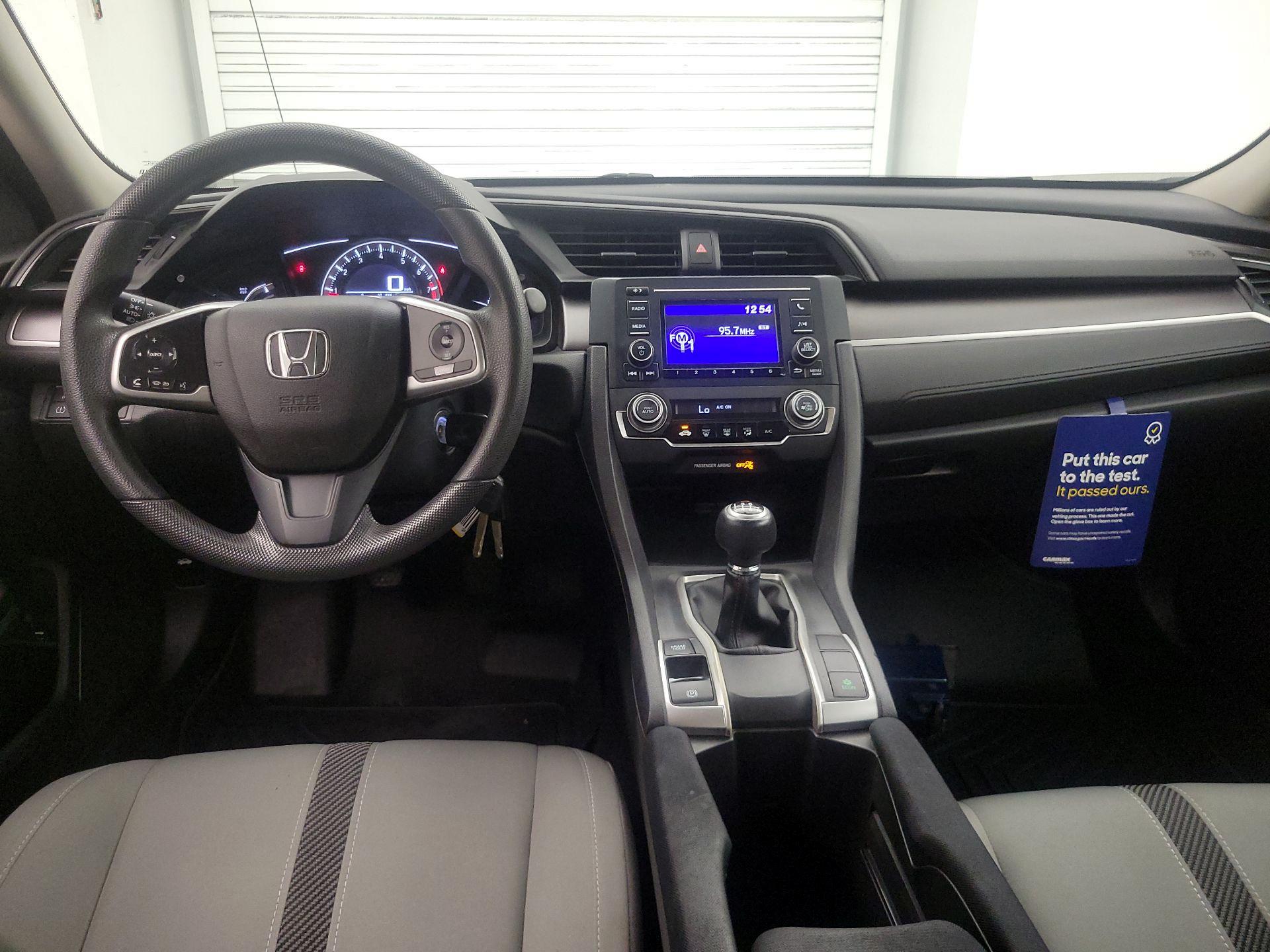 Thumbnail: 2017 Honda Civic - 9