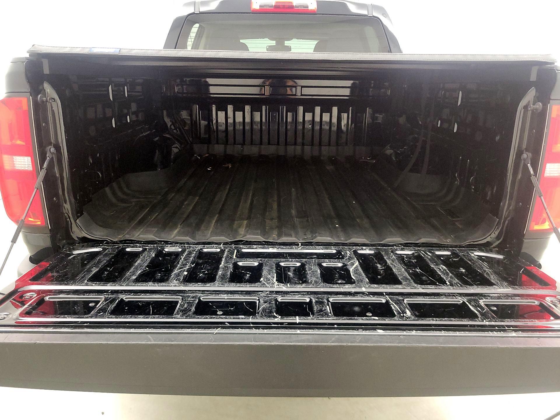 Thumbnail: 2021 Chevrolet Colorado - 20