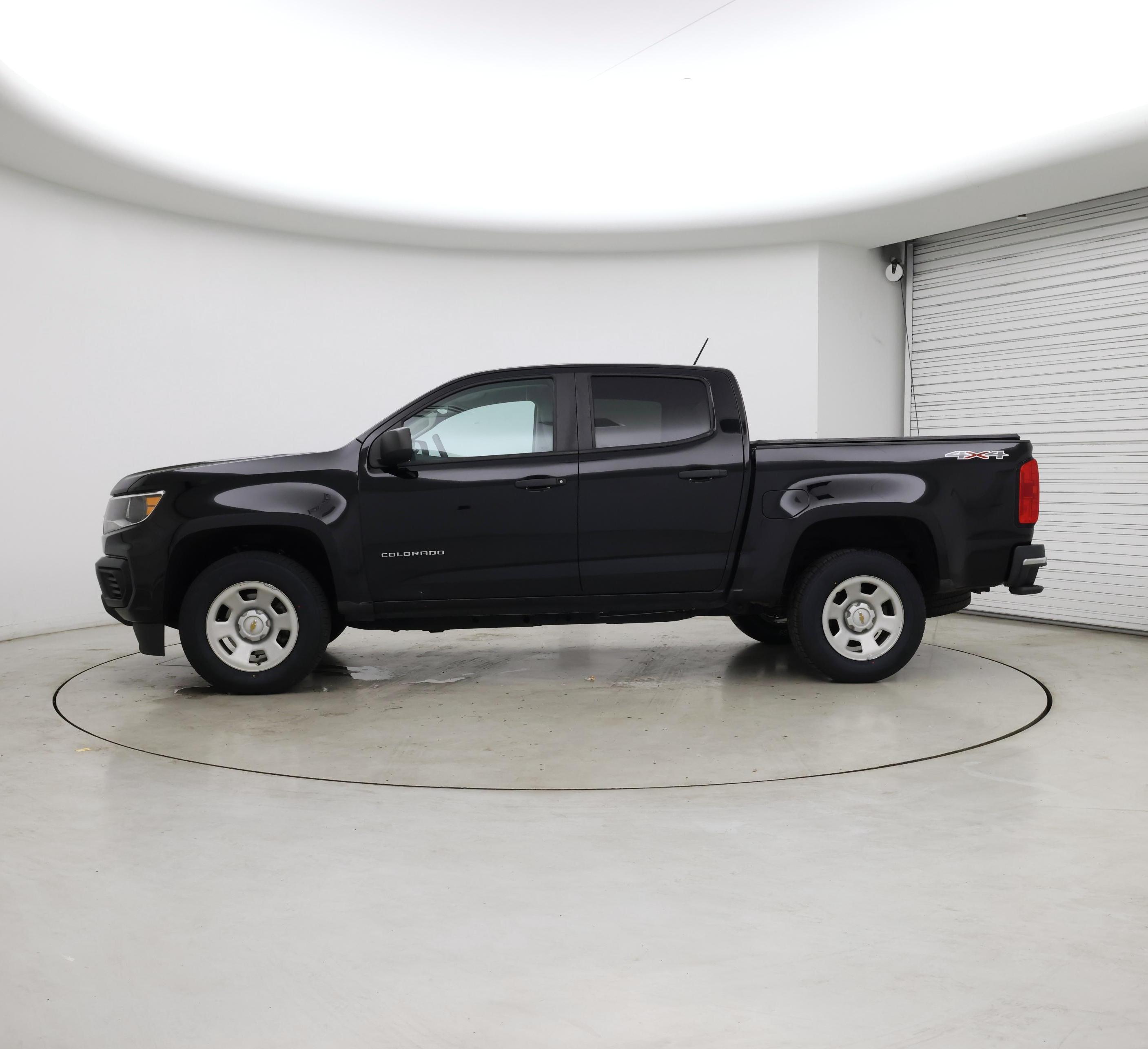 Thumbnail: 2021 Chevrolet Colorado - 3