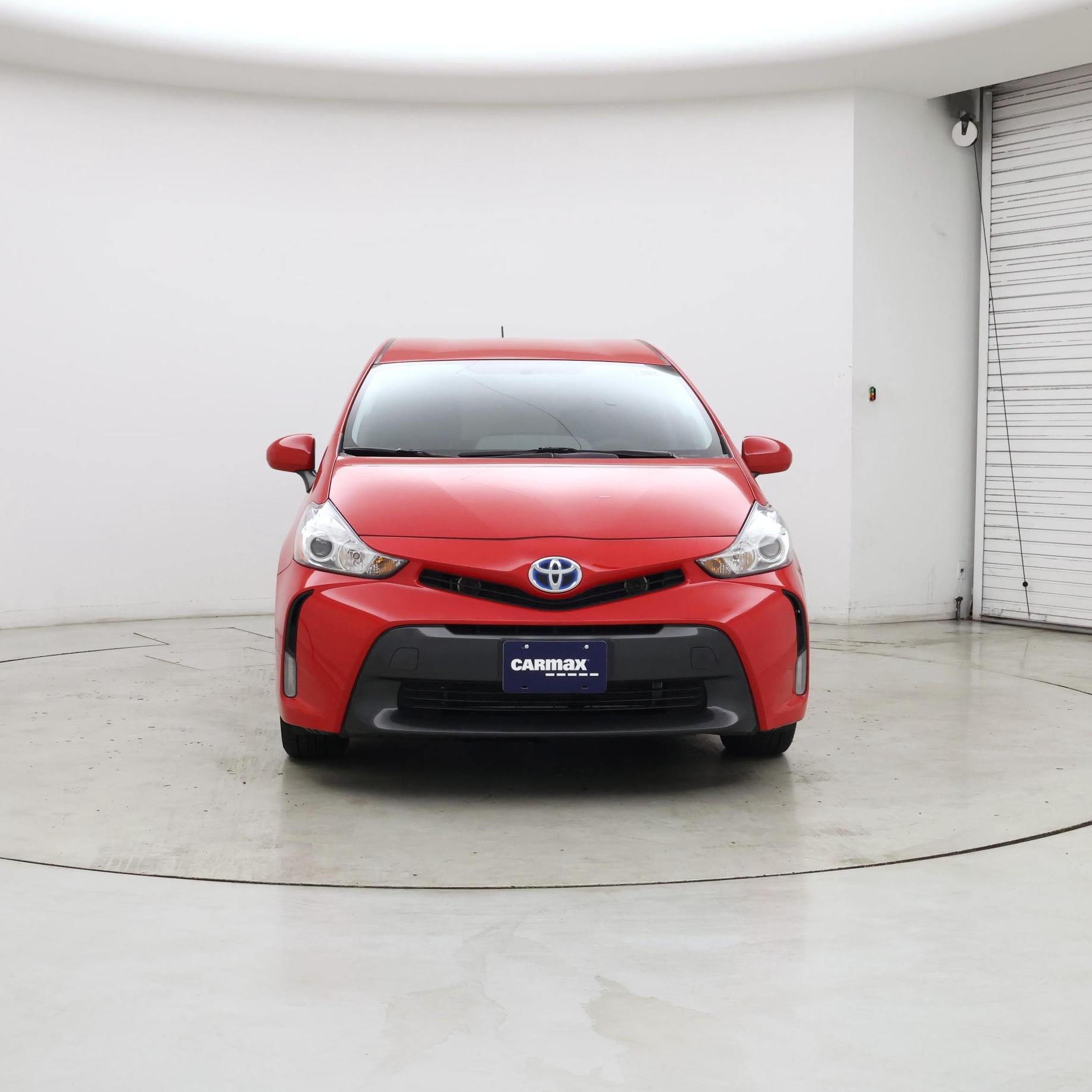 Thumbnail: 2016 Toyota Prius v - 5