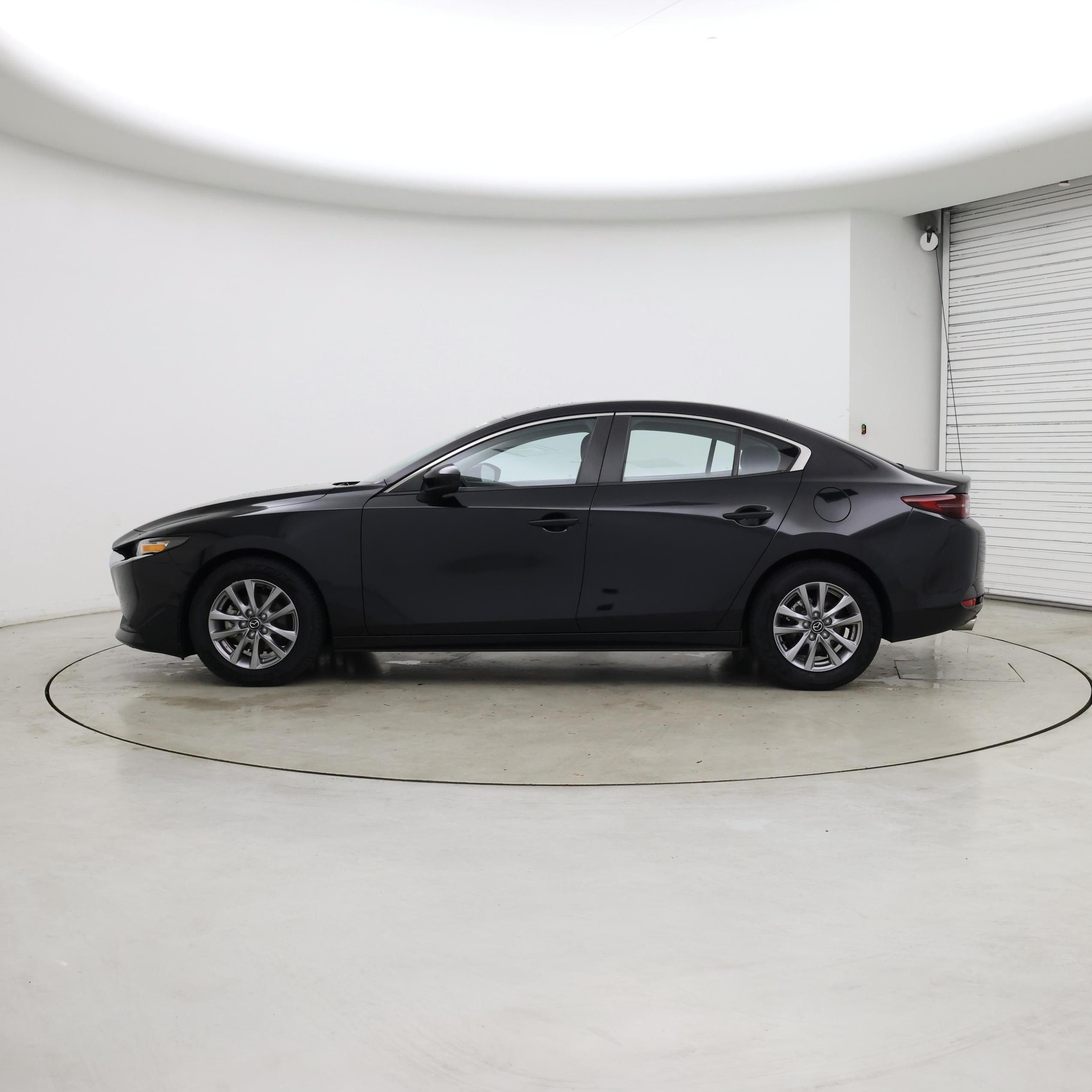 Thumbnail: 2021 Mazda Mazda3 - 3