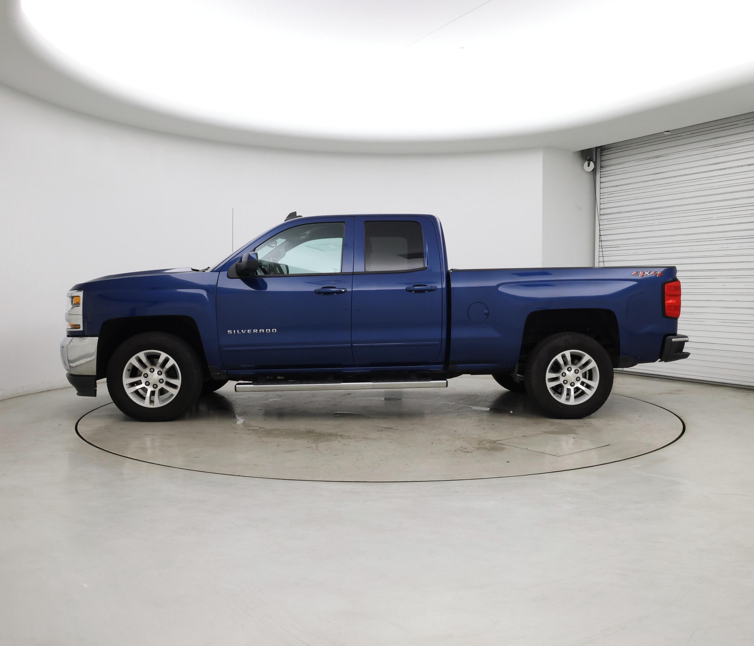 Thumbnail: 2018 Chevrolet Silverado 1500 - 3