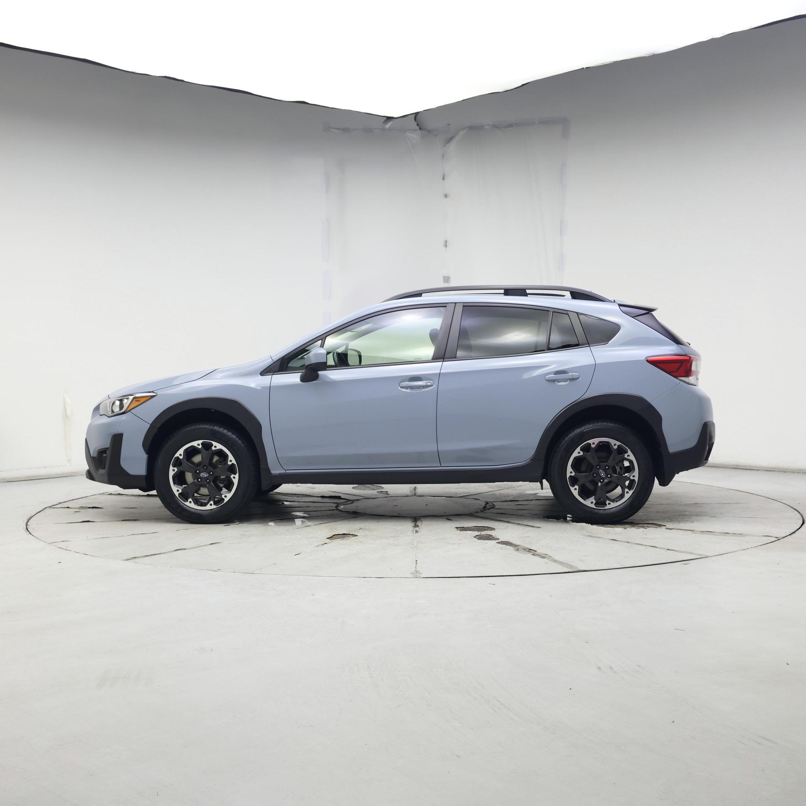 Thumbnail: 2021 Subaru Crosstrek - 3