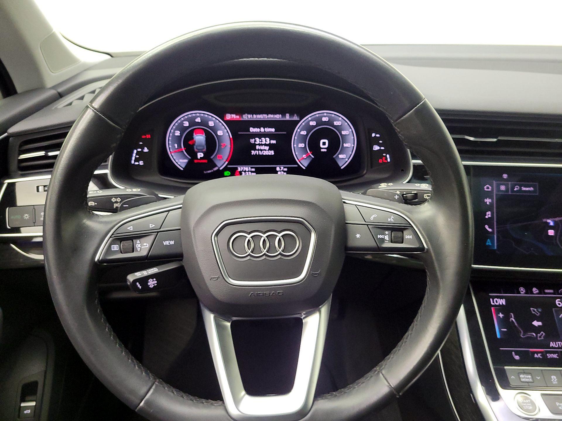 Thumbnail: 2021 Audi Q7 - 10