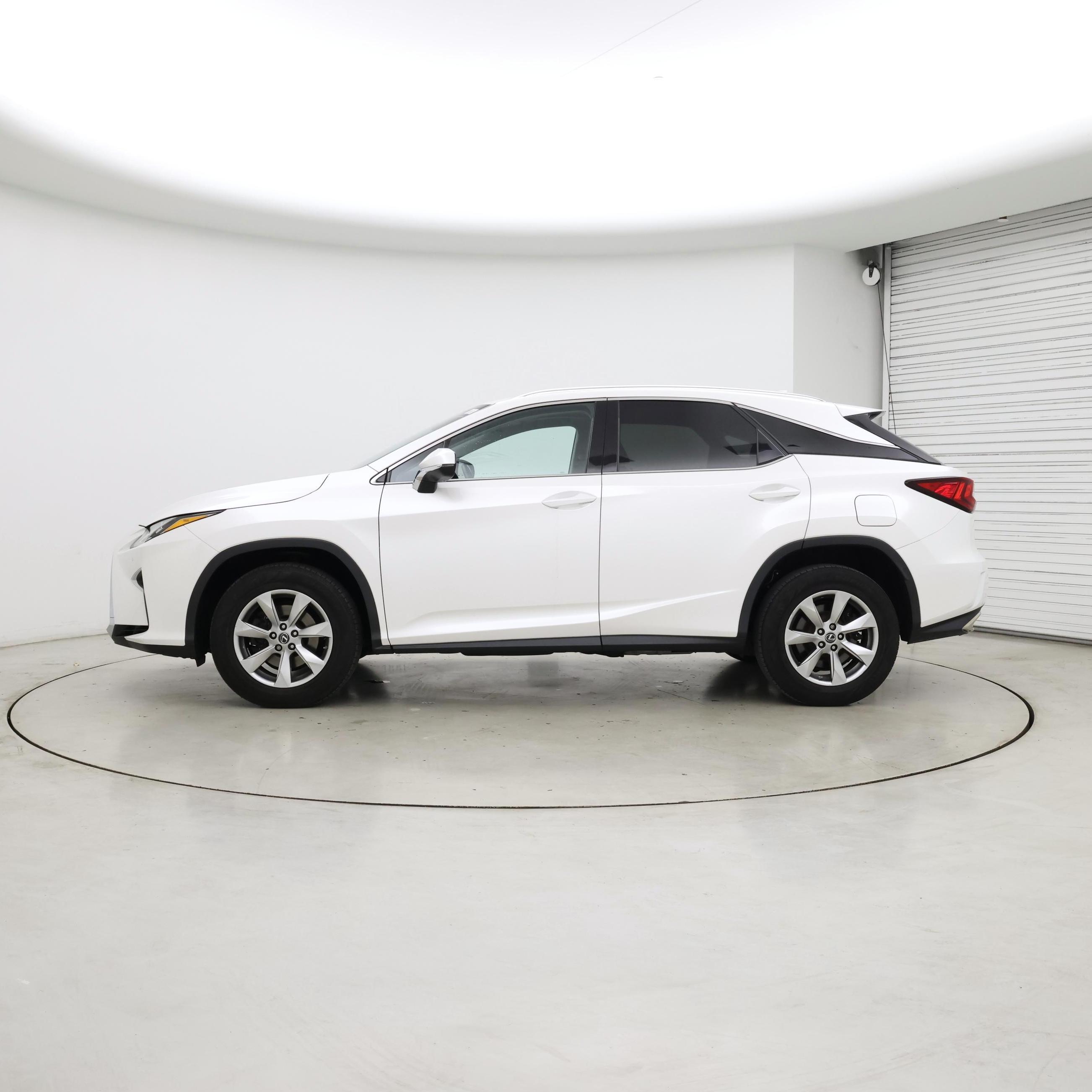 Thumbnail: 2019 Lexus RX - 3