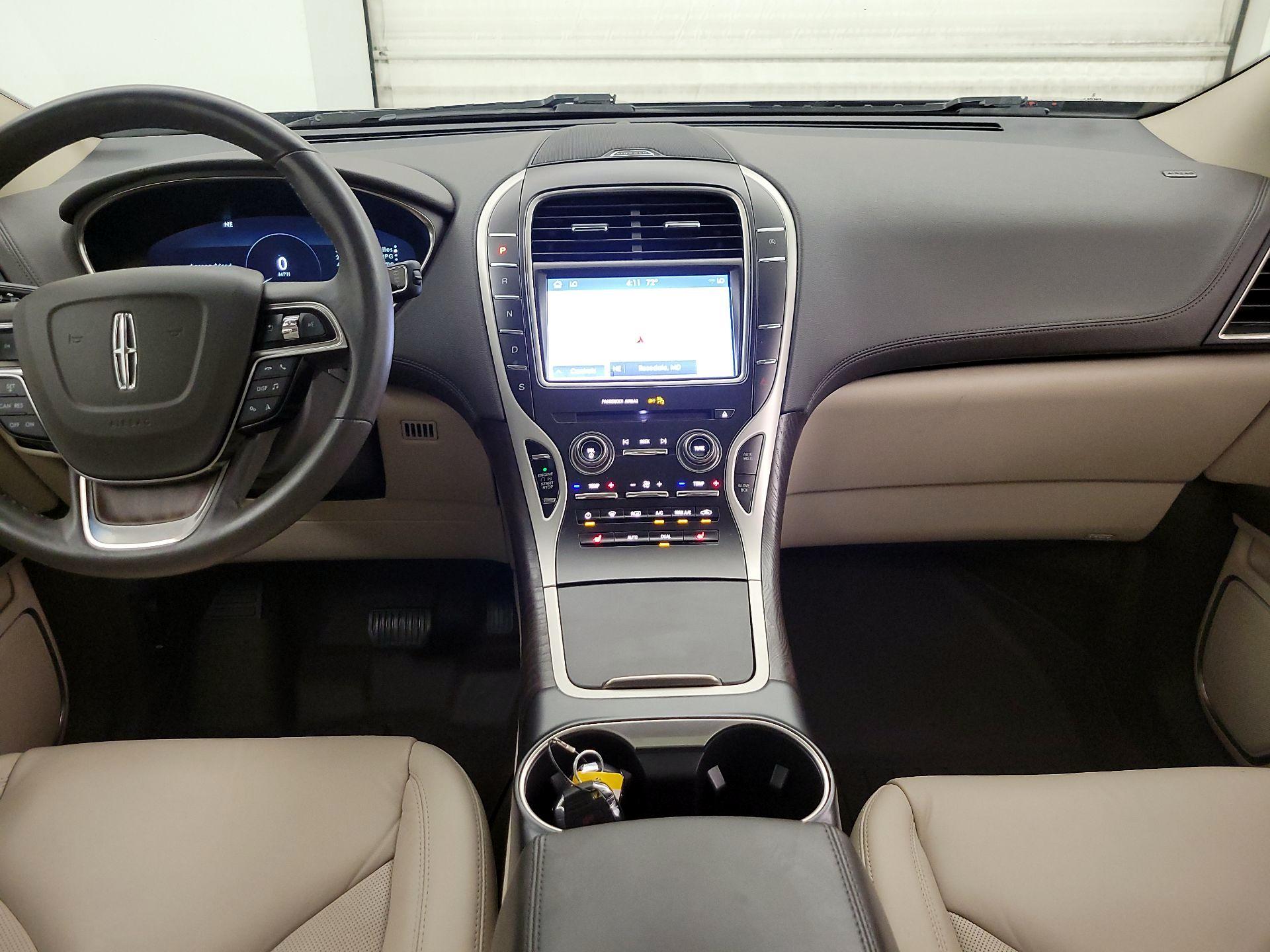 Thumbnail: 2019 Lincoln Nautilus - 9