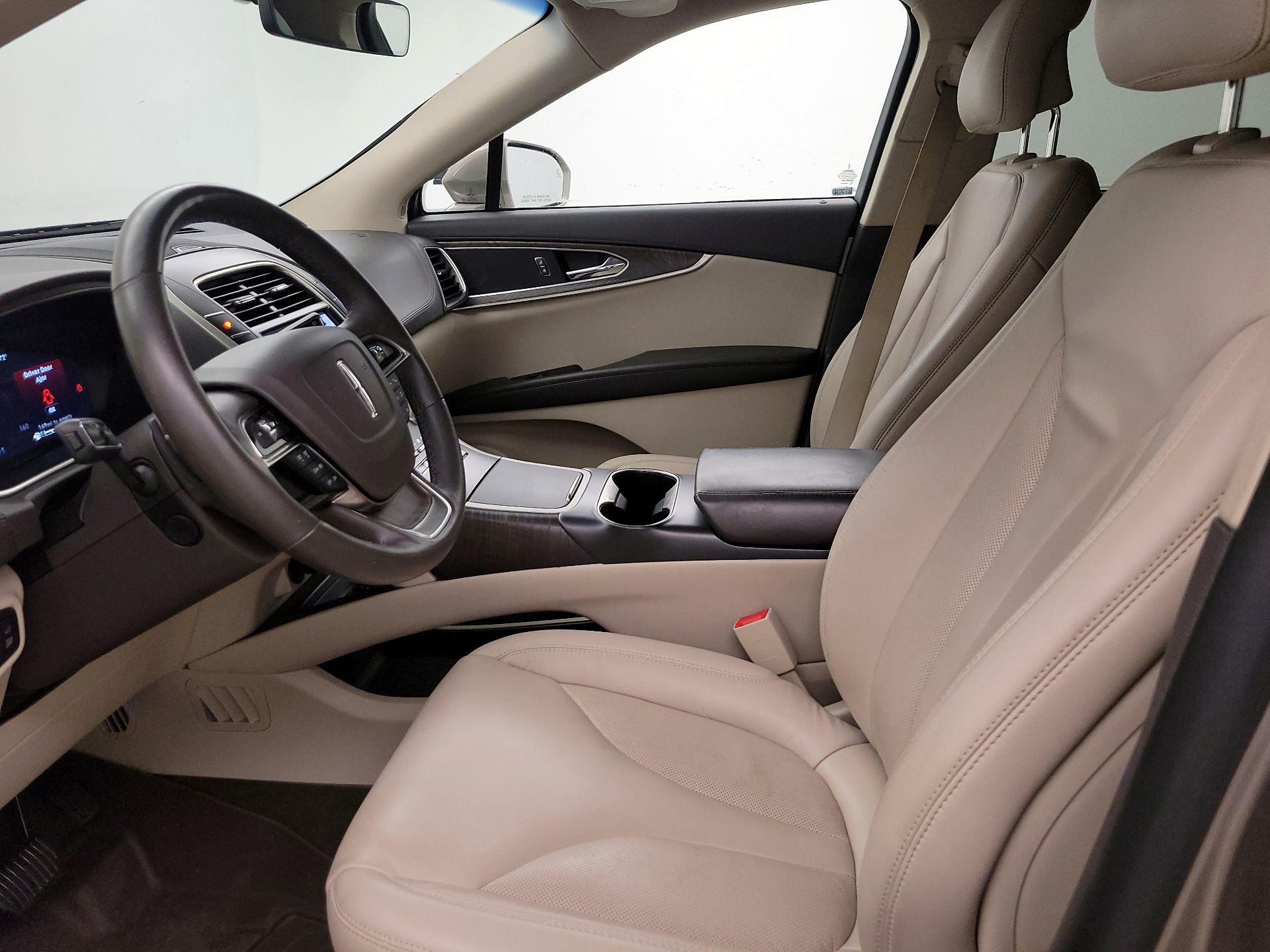 Thumbnail: 2019 Lincoln Nautilus - 11