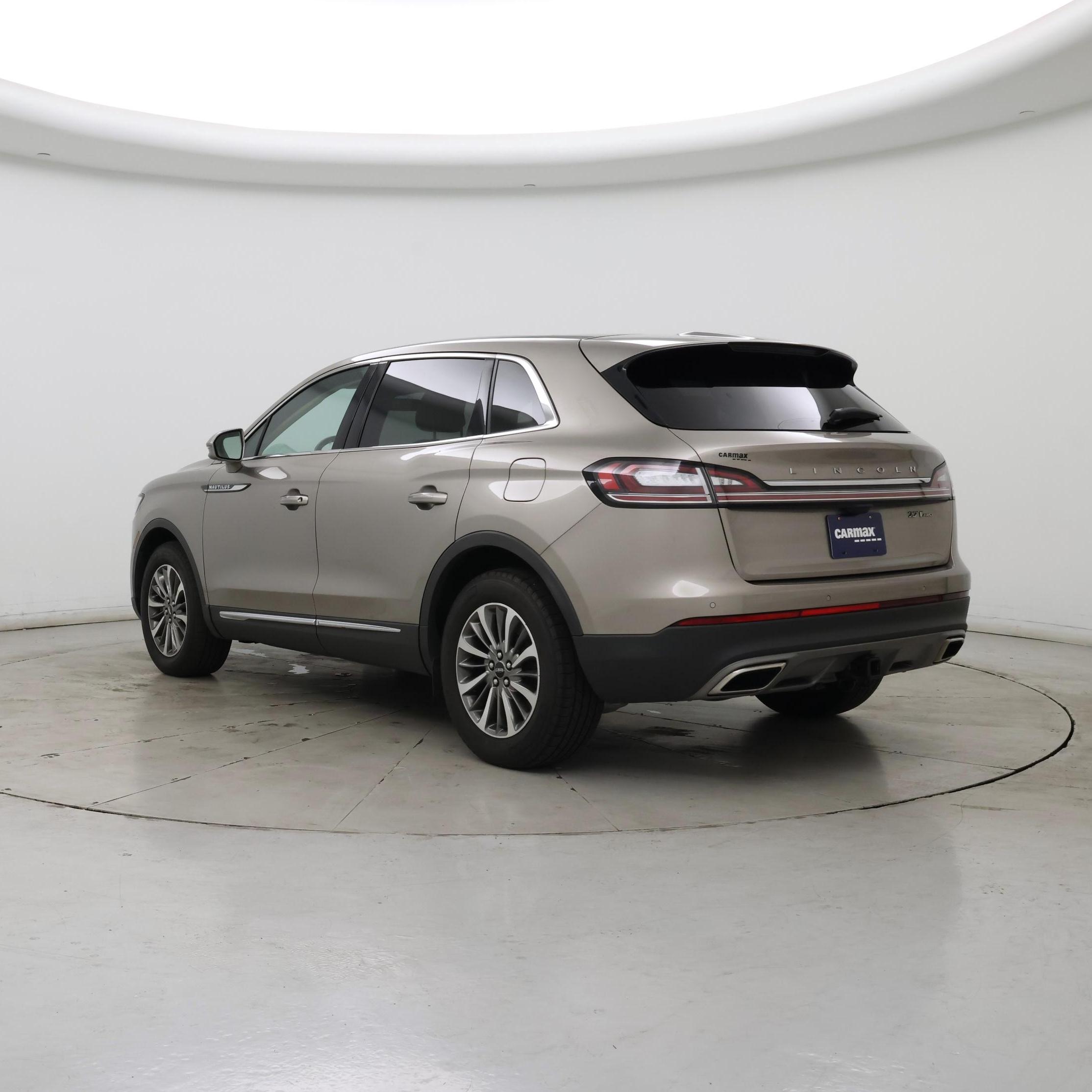 Thumbnail: 2019 Lincoln Nautilus - 2