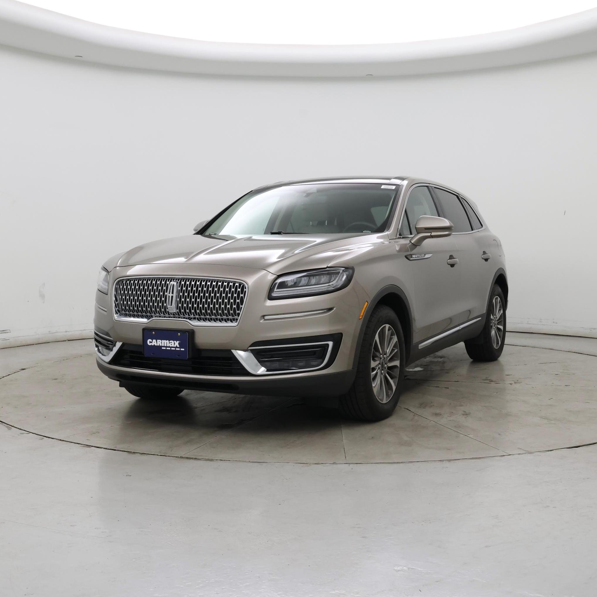 Thumbnail: 2019 Lincoln Nautilus - 4