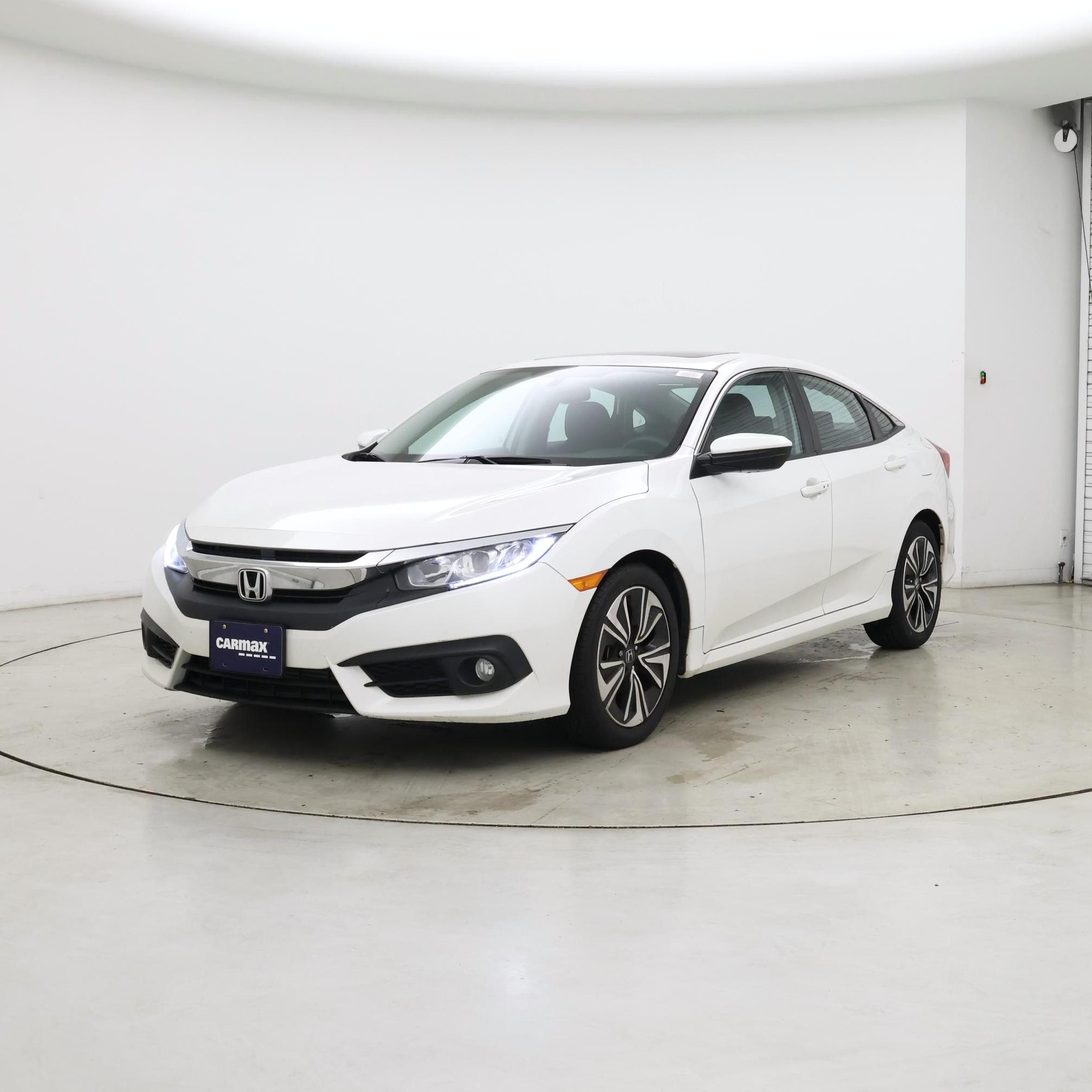 Thumbnail: 2016 Honda Civic - 4