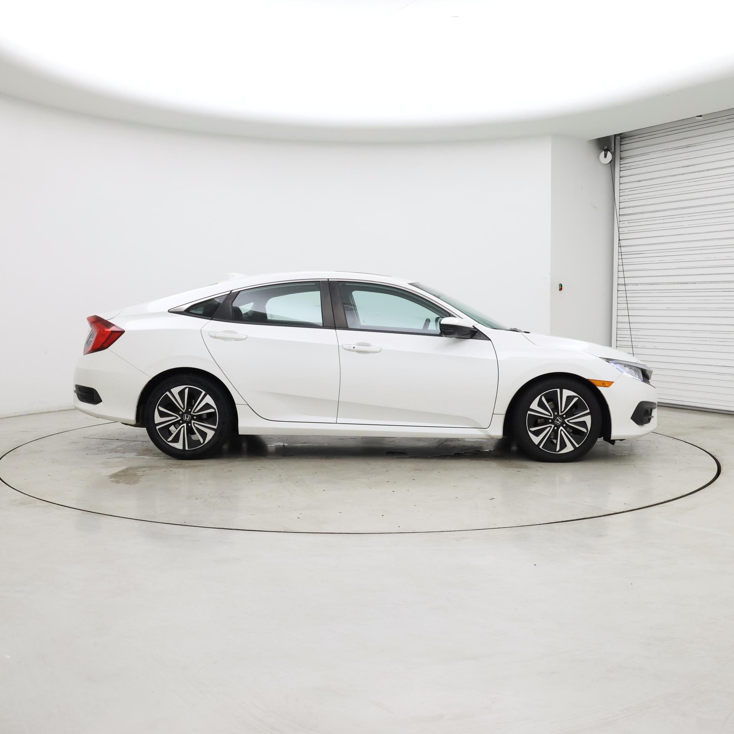 Thumbnail: 2016 Honda Civic - 7