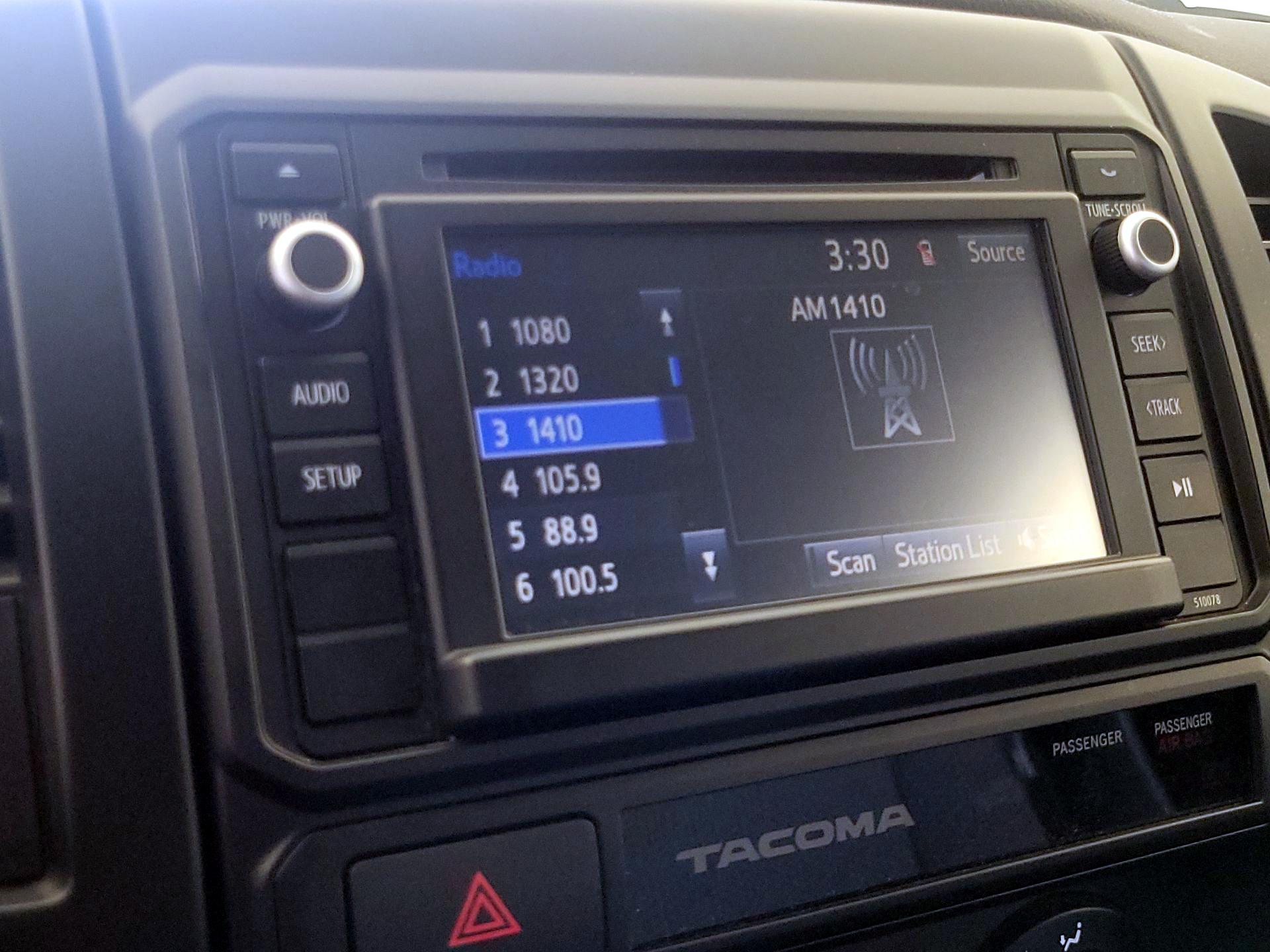Thumbnail: 2015 Toyota Tacoma - 14