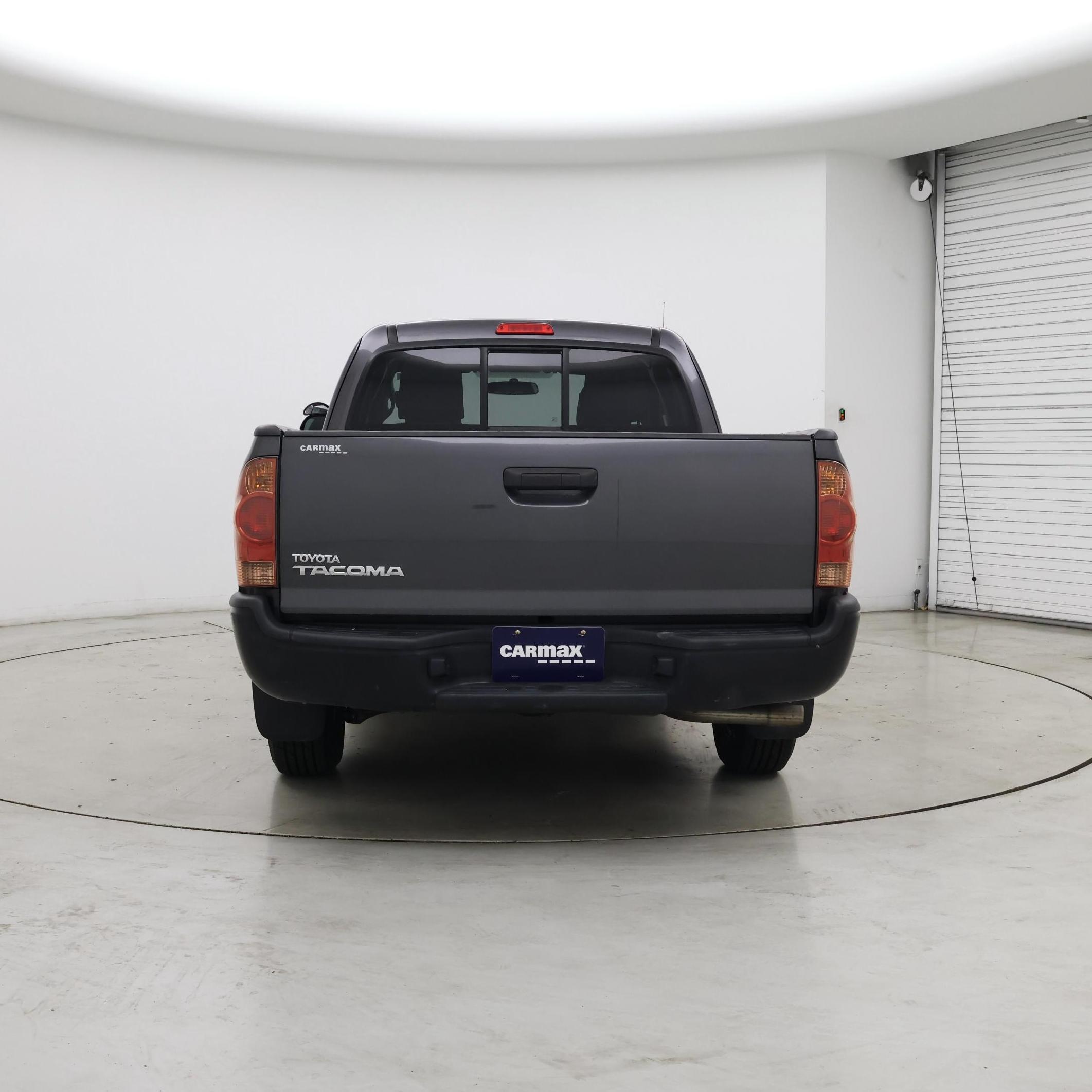 Thumbnail: 2015 Toyota Tacoma - 6