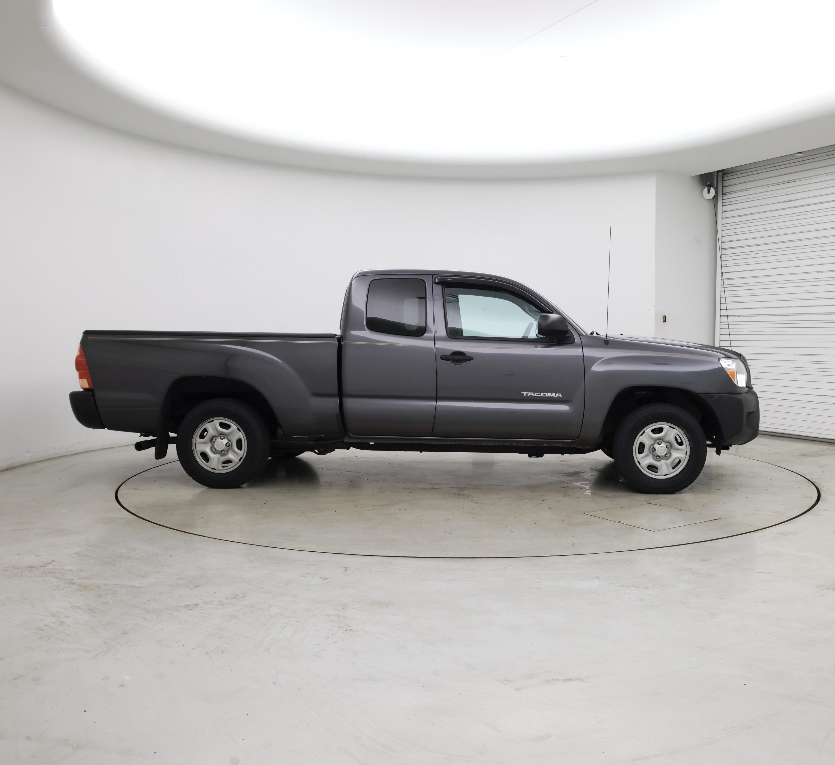 Thumbnail: 2015 Toyota Tacoma - 7