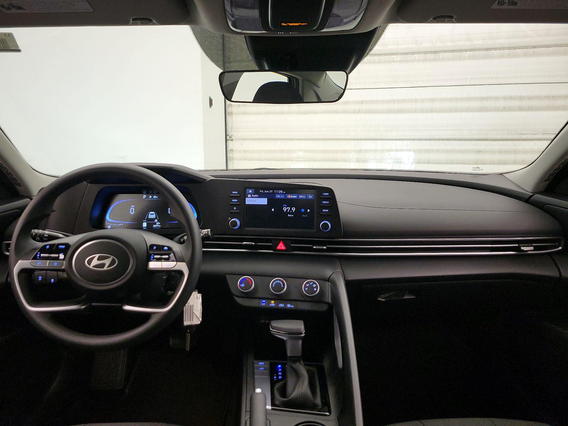 Thumbnail: 2024 Hyundai Elantra - 9
