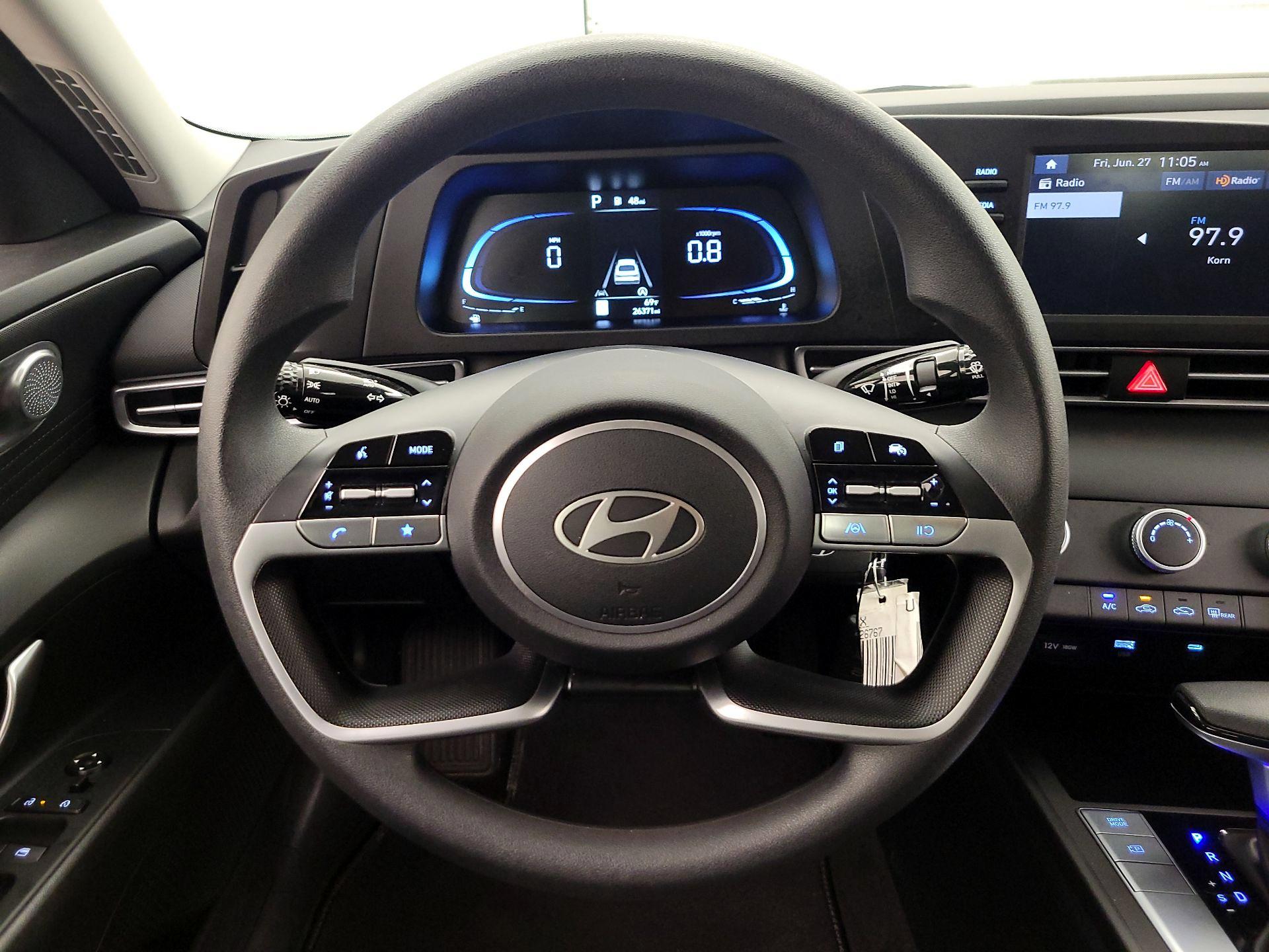 Thumbnail: 2024 Hyundai Elantra - 10