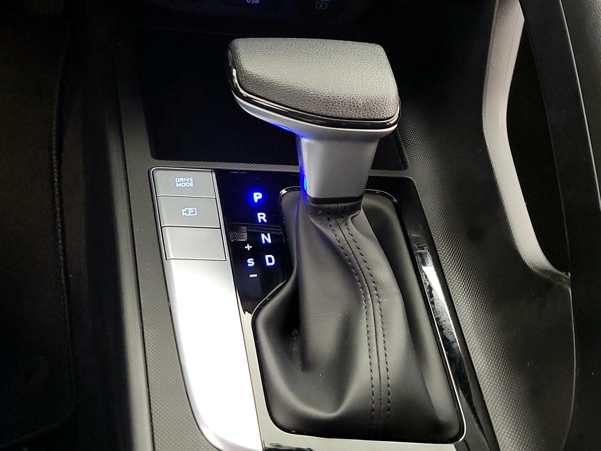 Thumbnail: 2024 Hyundai Elantra - 17