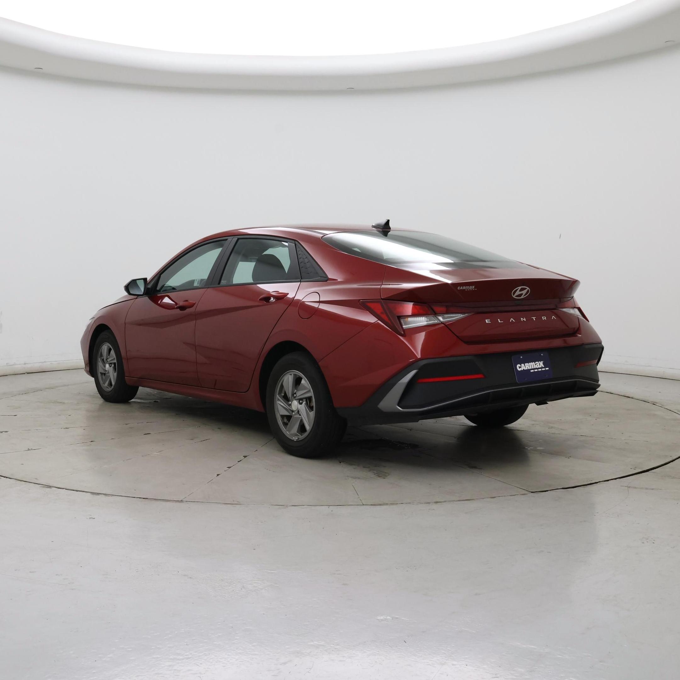 Thumbnail: 2024 Hyundai Elantra - 2