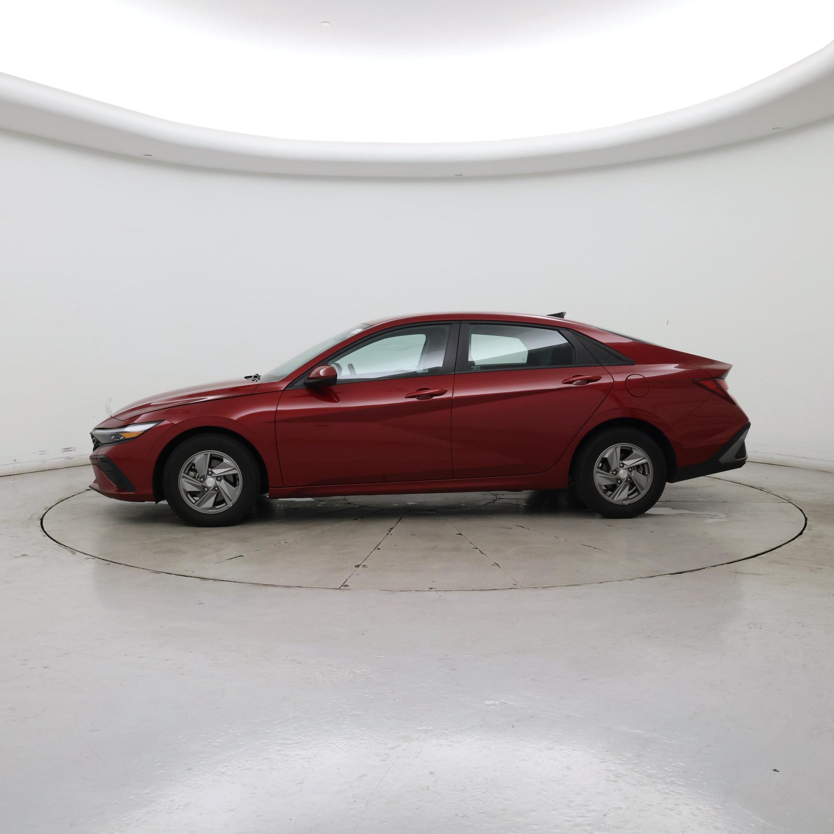 Thumbnail: 2024 Hyundai Elantra - 3