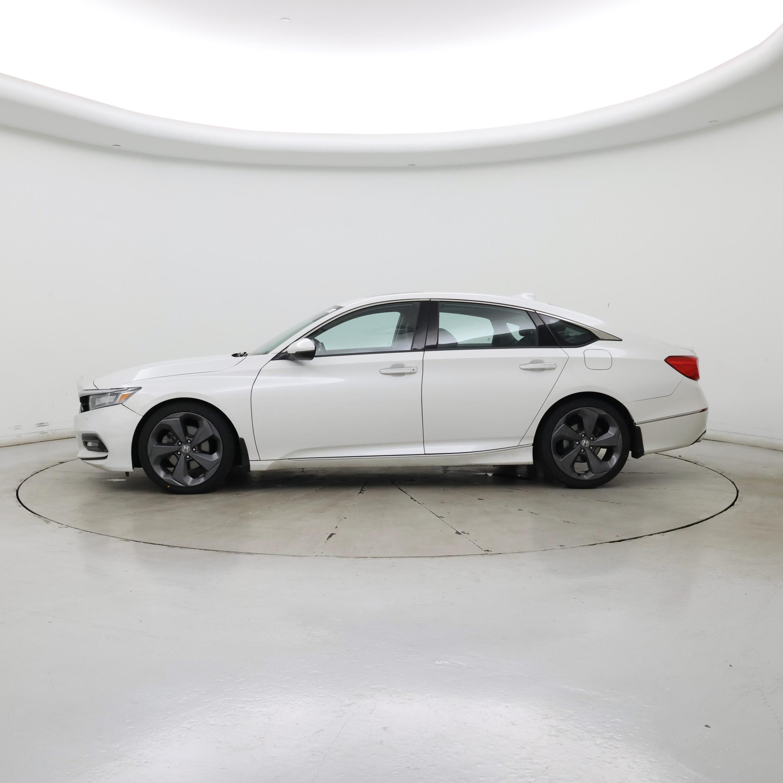 Thumbnail: 2019 Honda Accord - 3