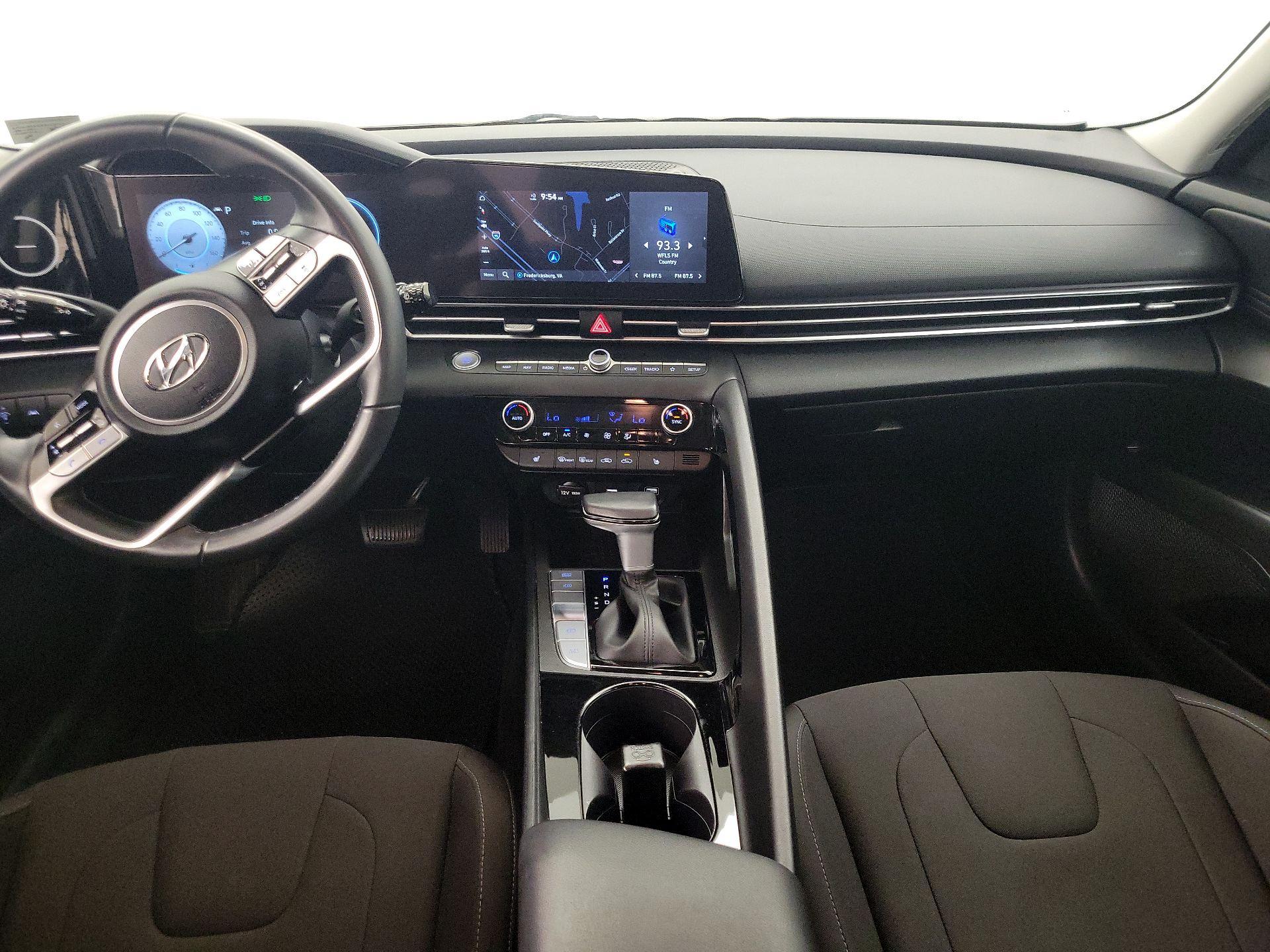 Thumbnail: 2023 Hyundai Elantra - 9