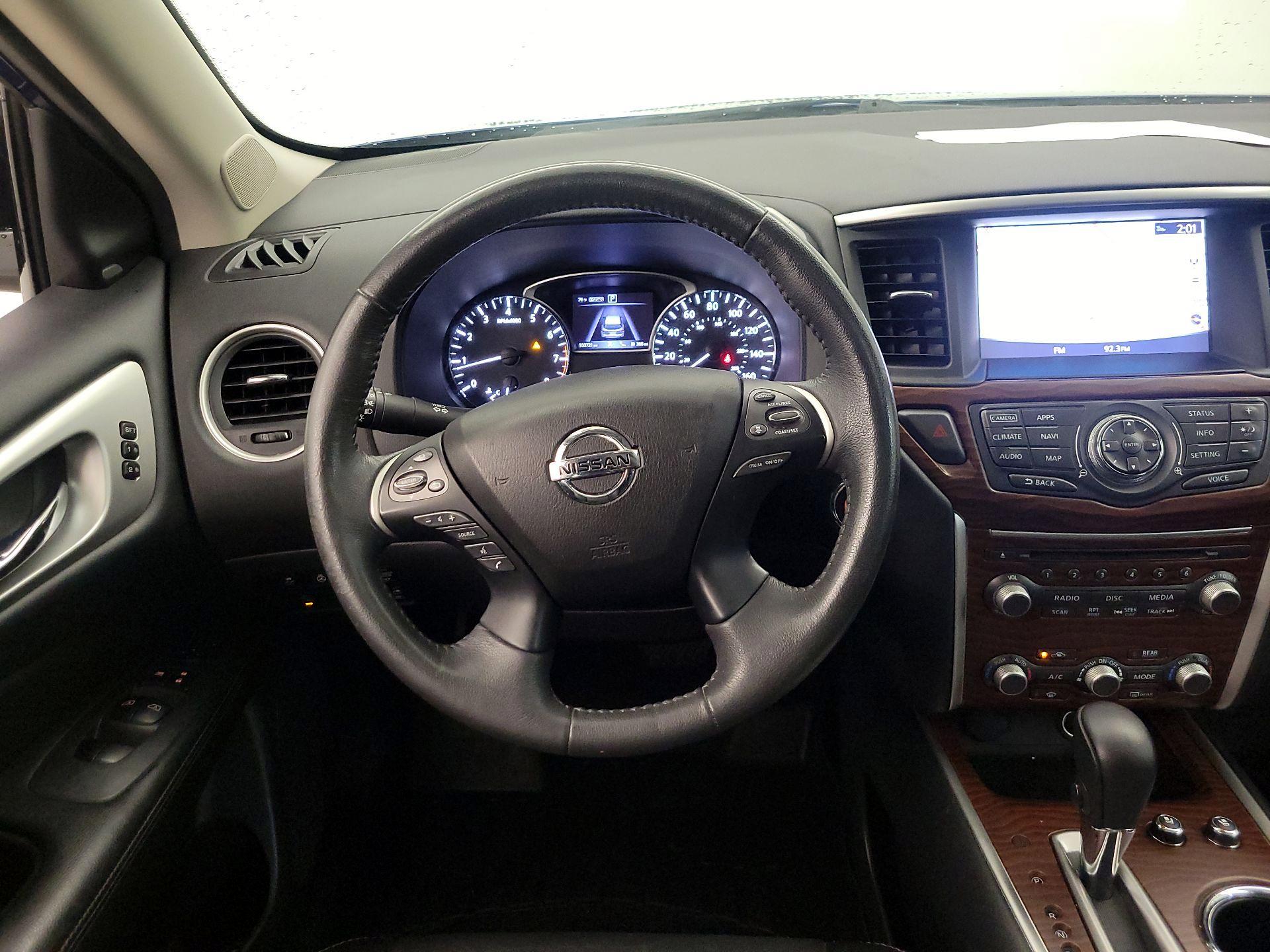 Thumbnail: 2017 Nissan Pathfinder - 10