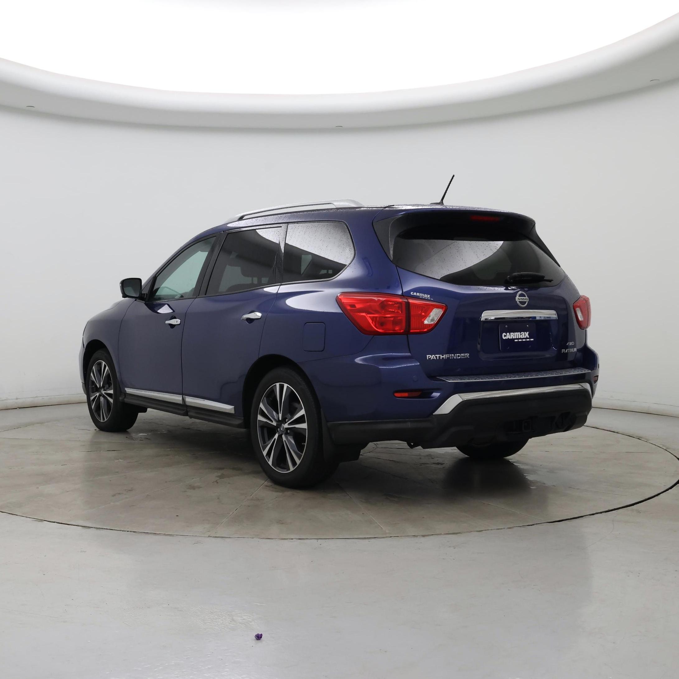 Thumbnail: 2017 Nissan Pathfinder - 2