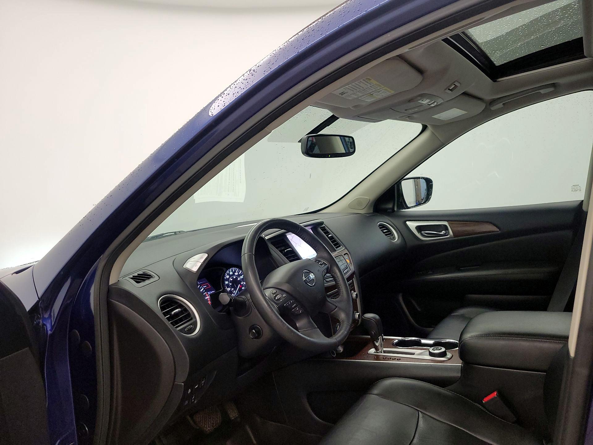 Thumbnail: 2017 Nissan Pathfinder - 20
