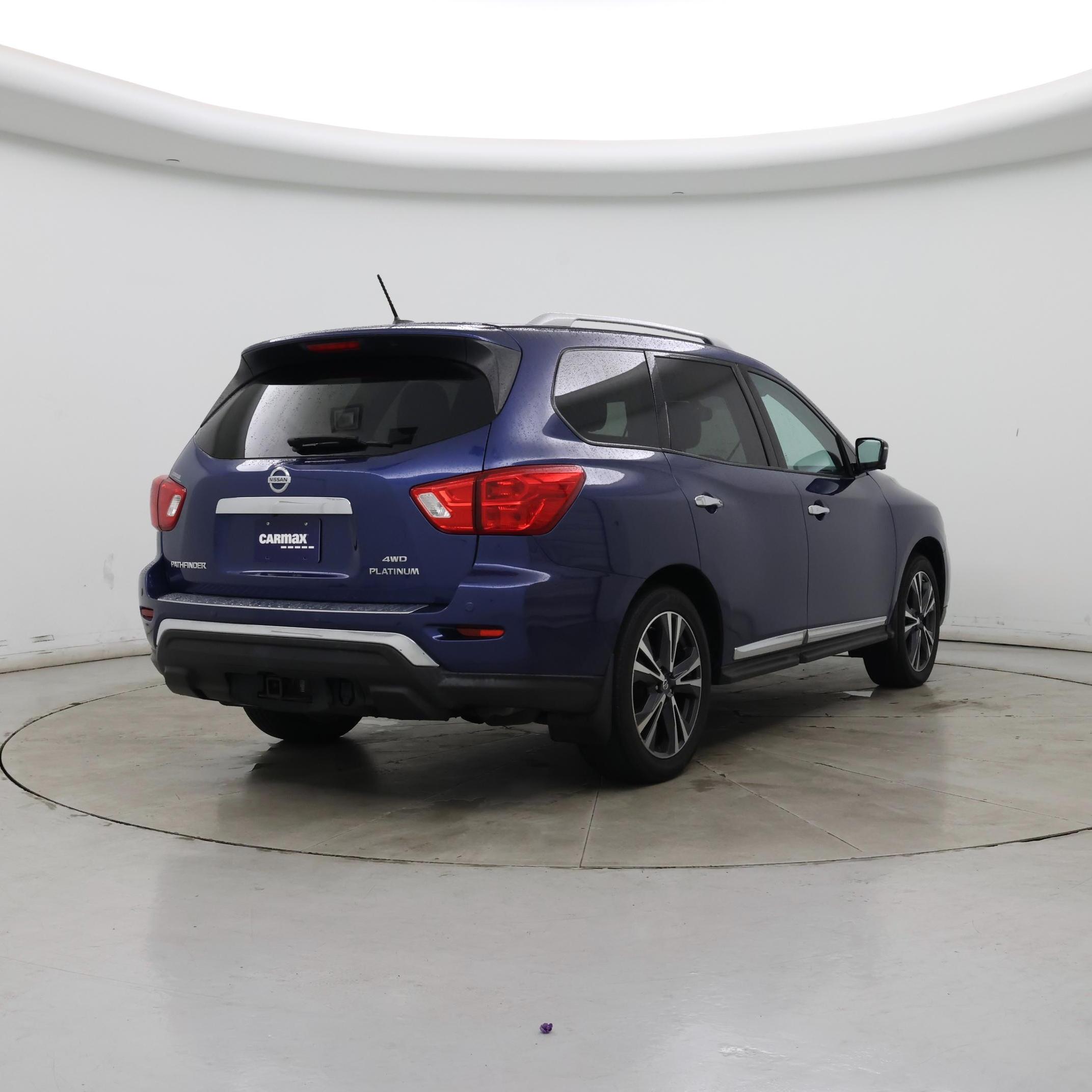 Thumbnail: 2017 Nissan Pathfinder - 8