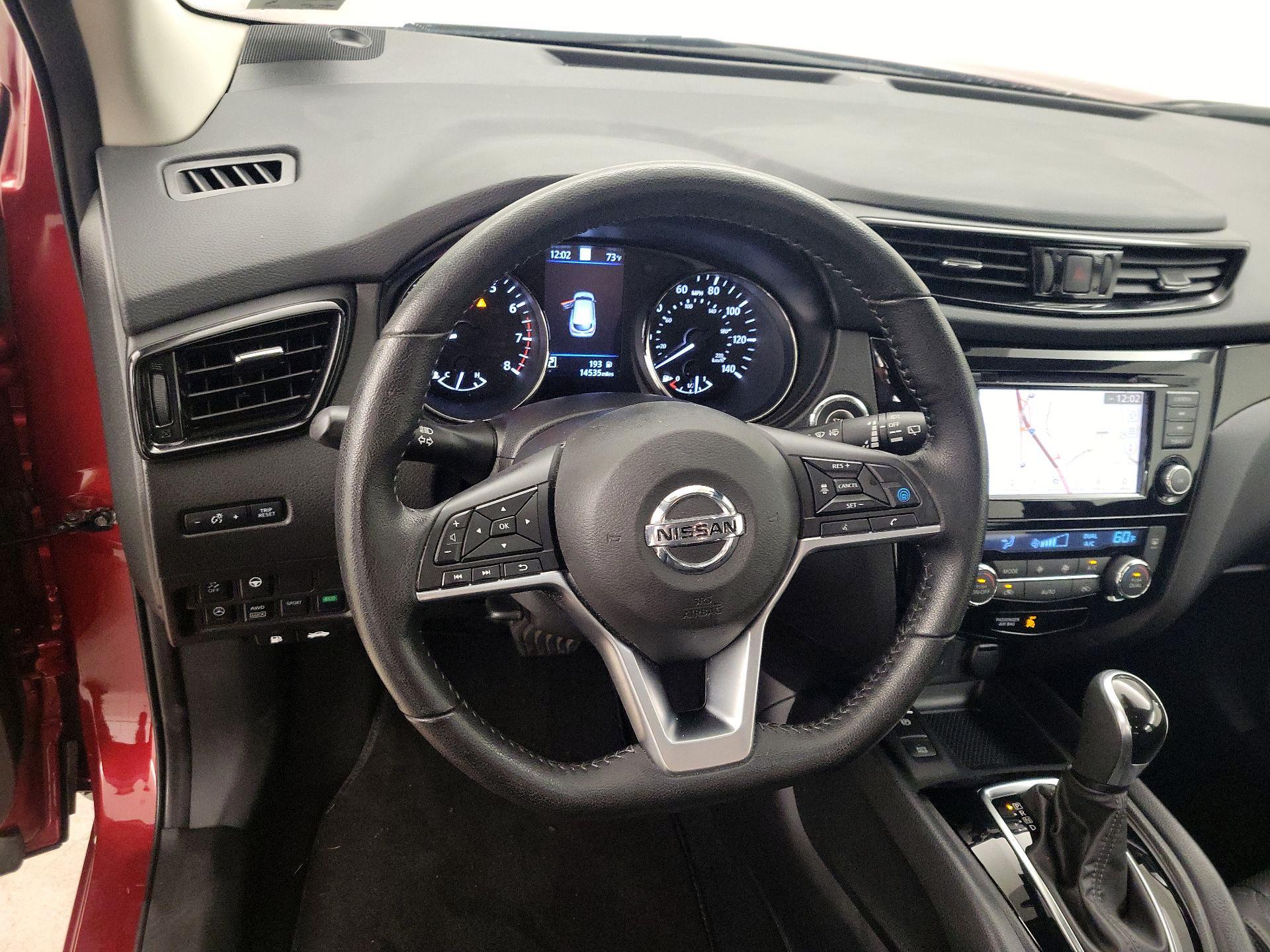 Thumbnail: 2022 Nissan Rogue Sport - 10
