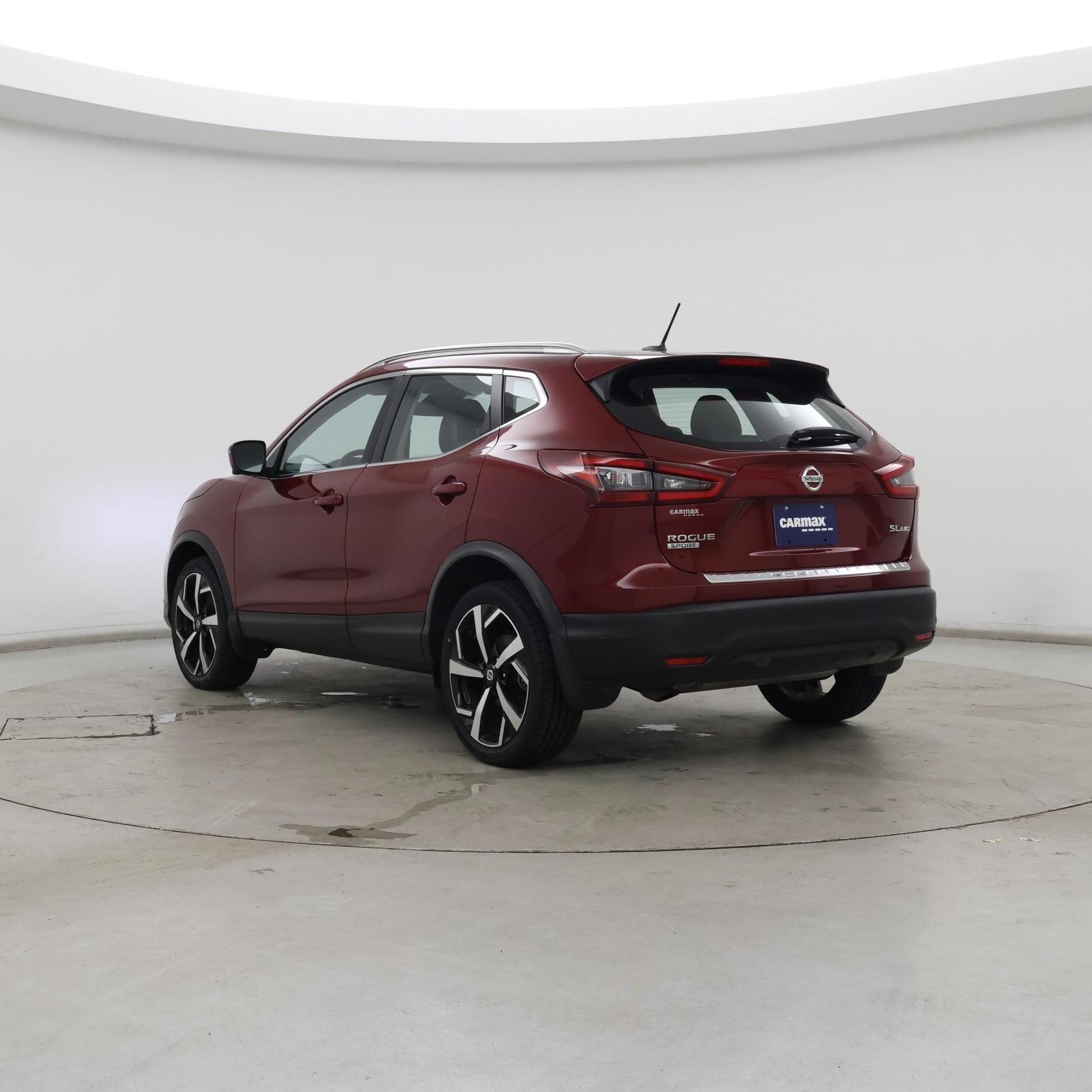 Thumbnail: 2022 Nissan Rogue Sport - 2