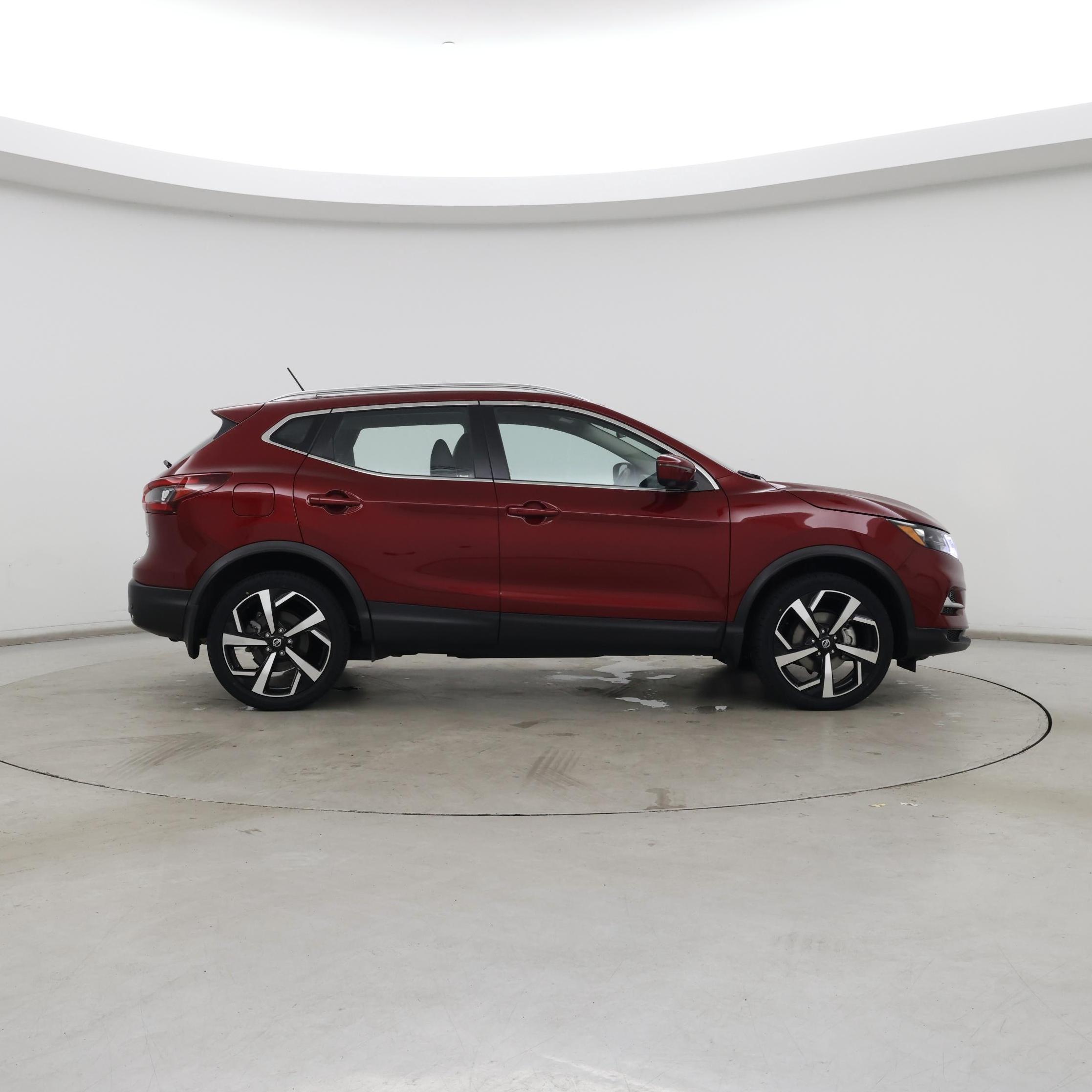 Thumbnail: 2022 Nissan Rogue Sport - 7