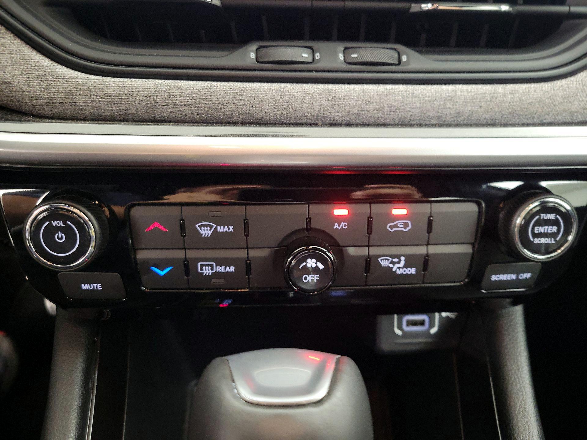 Thumbnail: 2024 Jeep Compass - 16