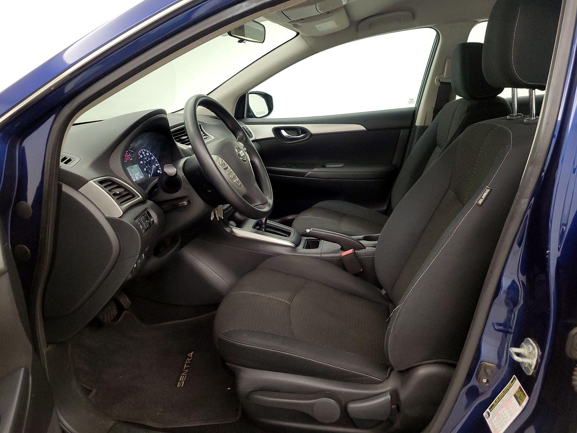 Thumbnail: 2017 Nissan Sentra - 11