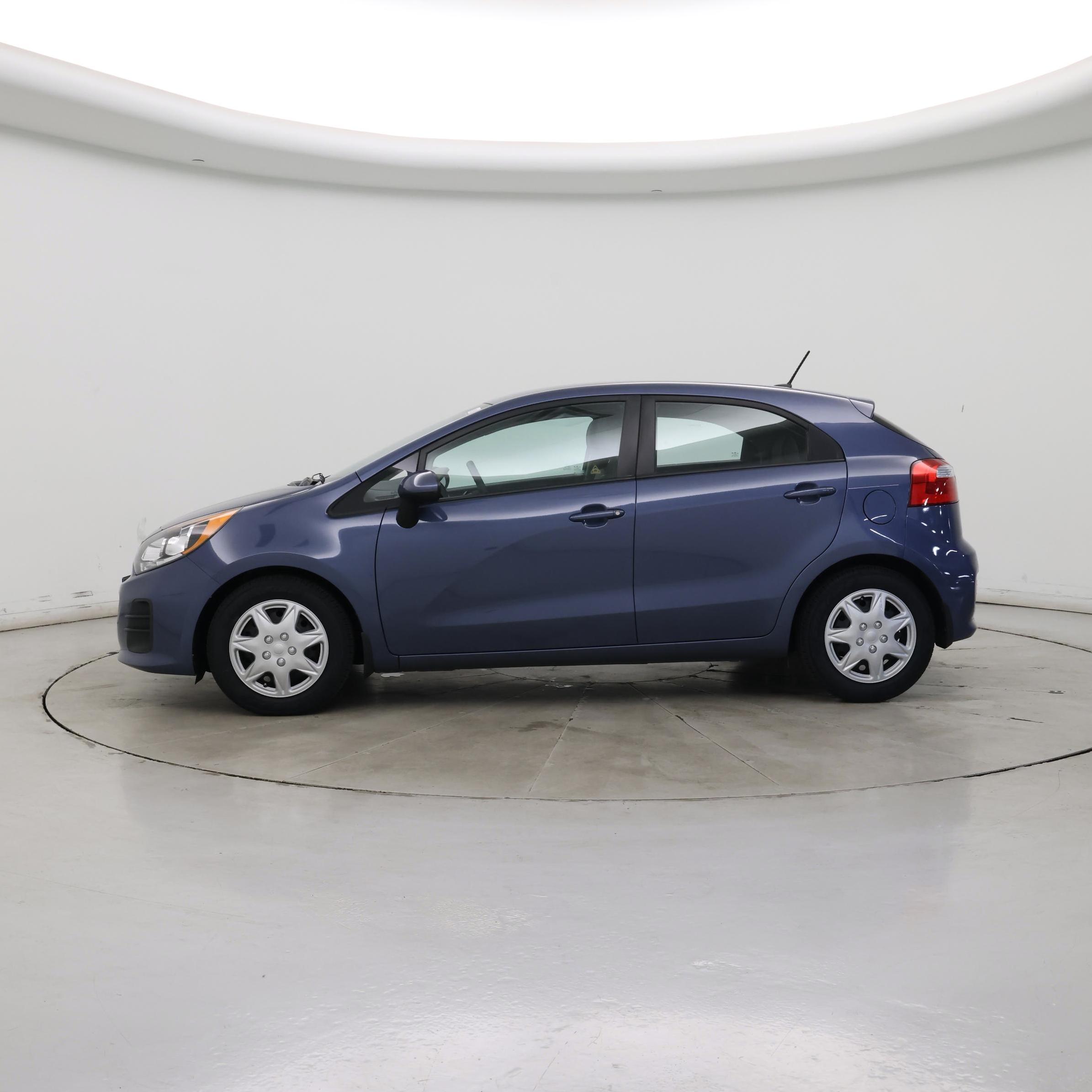 Thumbnail: 2016 Kia Rio5 - 3