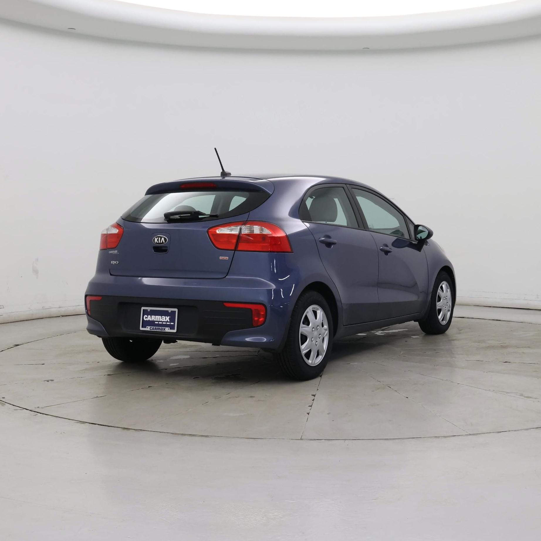Thumbnail: 2016 Kia Rio5 - 8