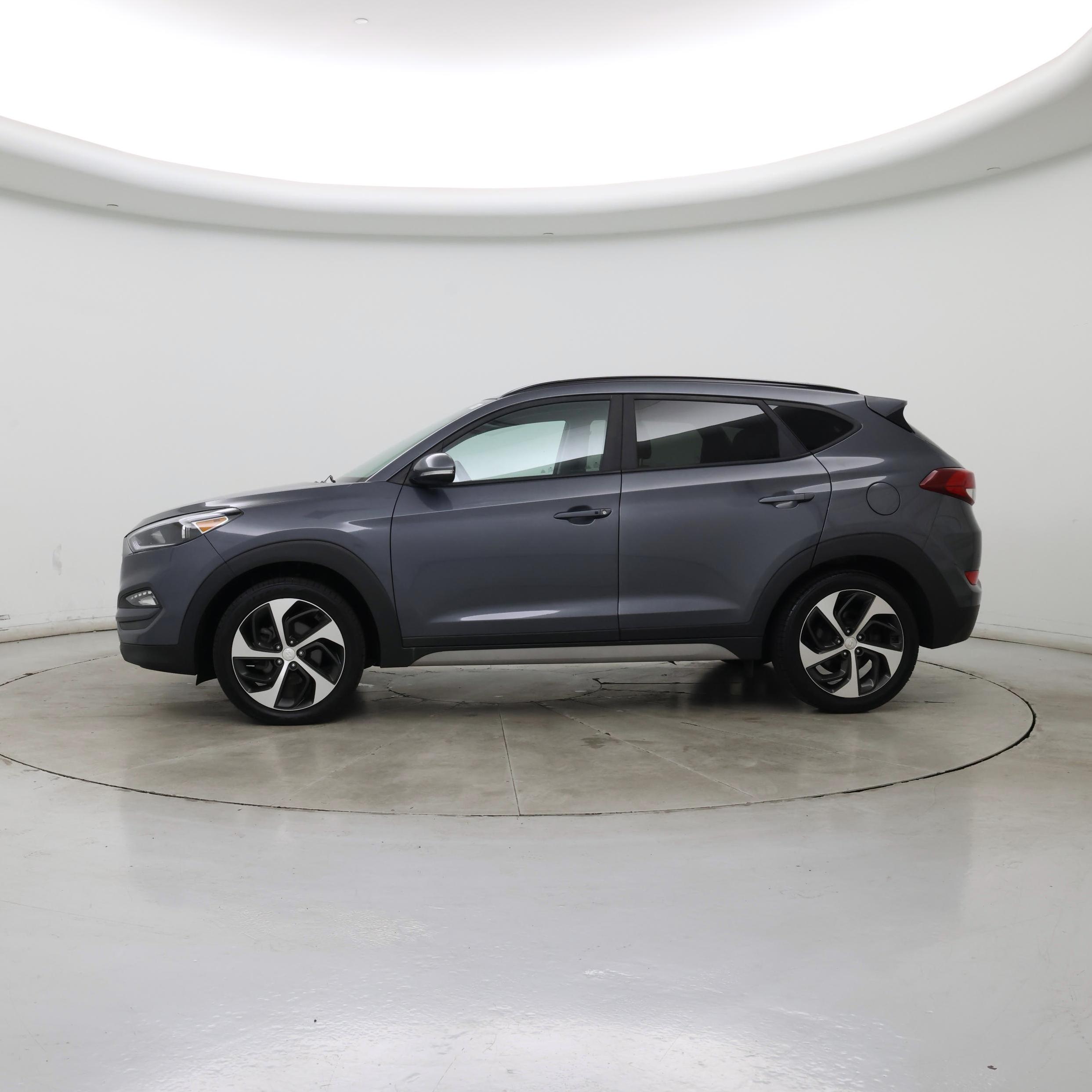 Thumbnail: 2018 Hyundai Tucson - 3