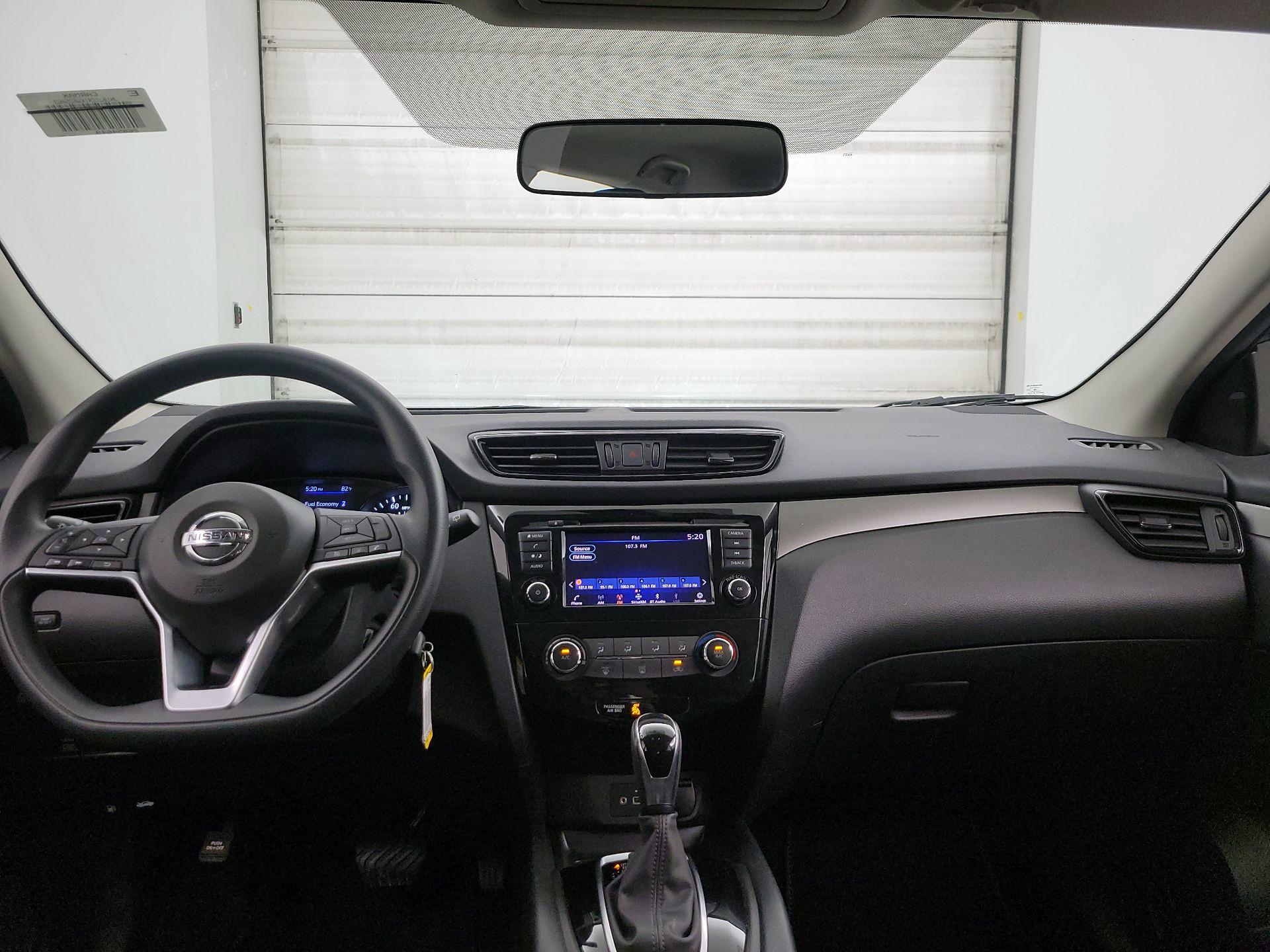 Thumbnail: 2019 Nissan Rogue Sport - 9