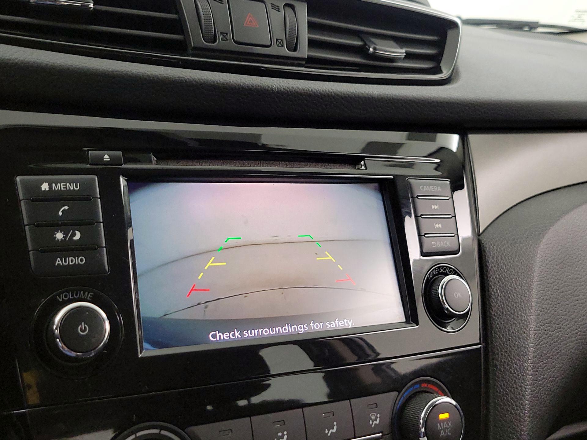 Thumbnail: 2019 Nissan Rogue Sport - 14