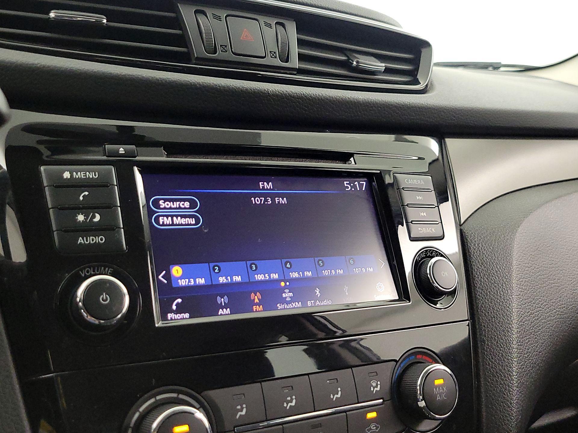 Thumbnail: 2019 Nissan Rogue Sport - 15