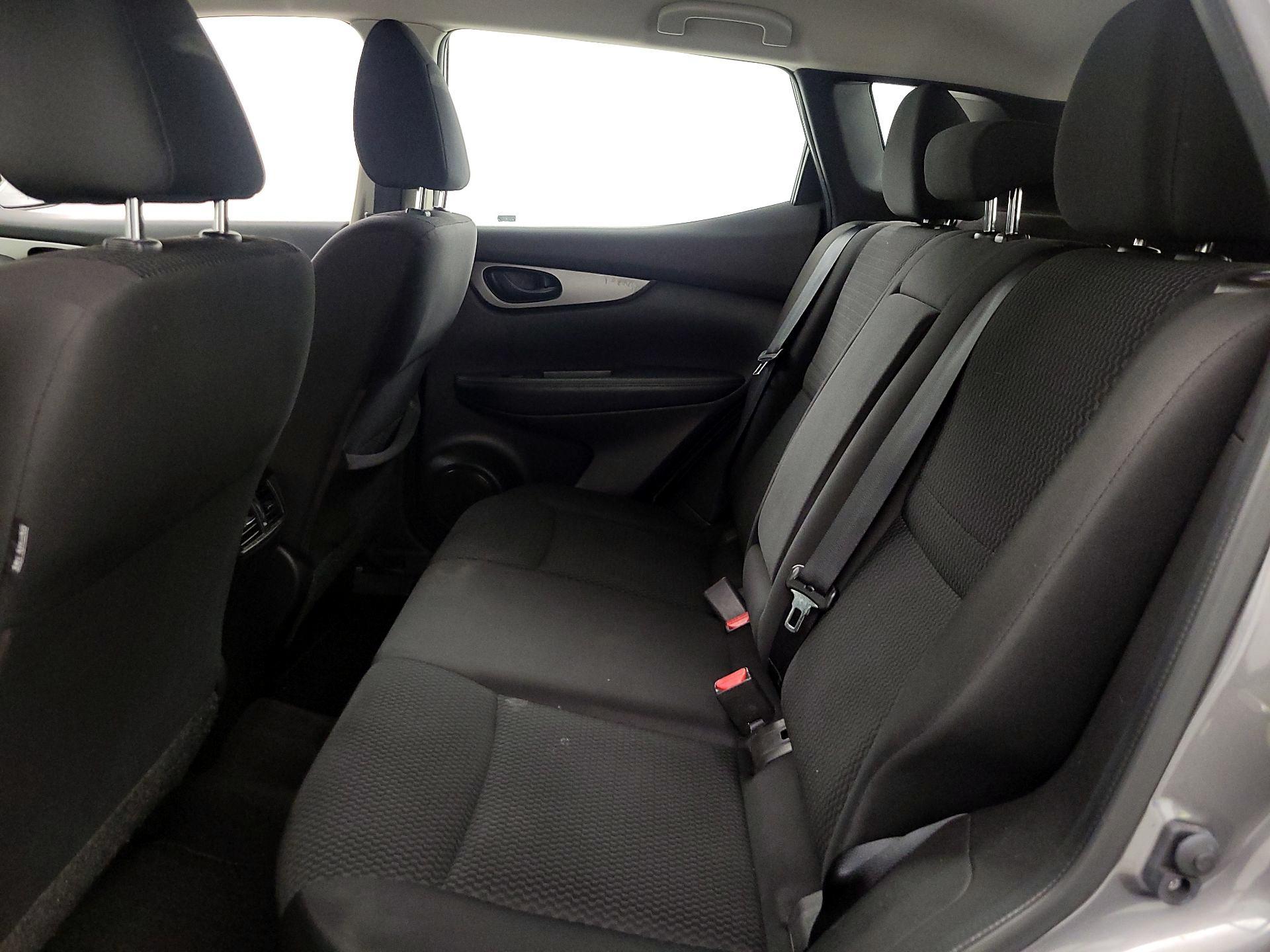 Thumbnail: 2019 Nissan Rogue Sport - 19