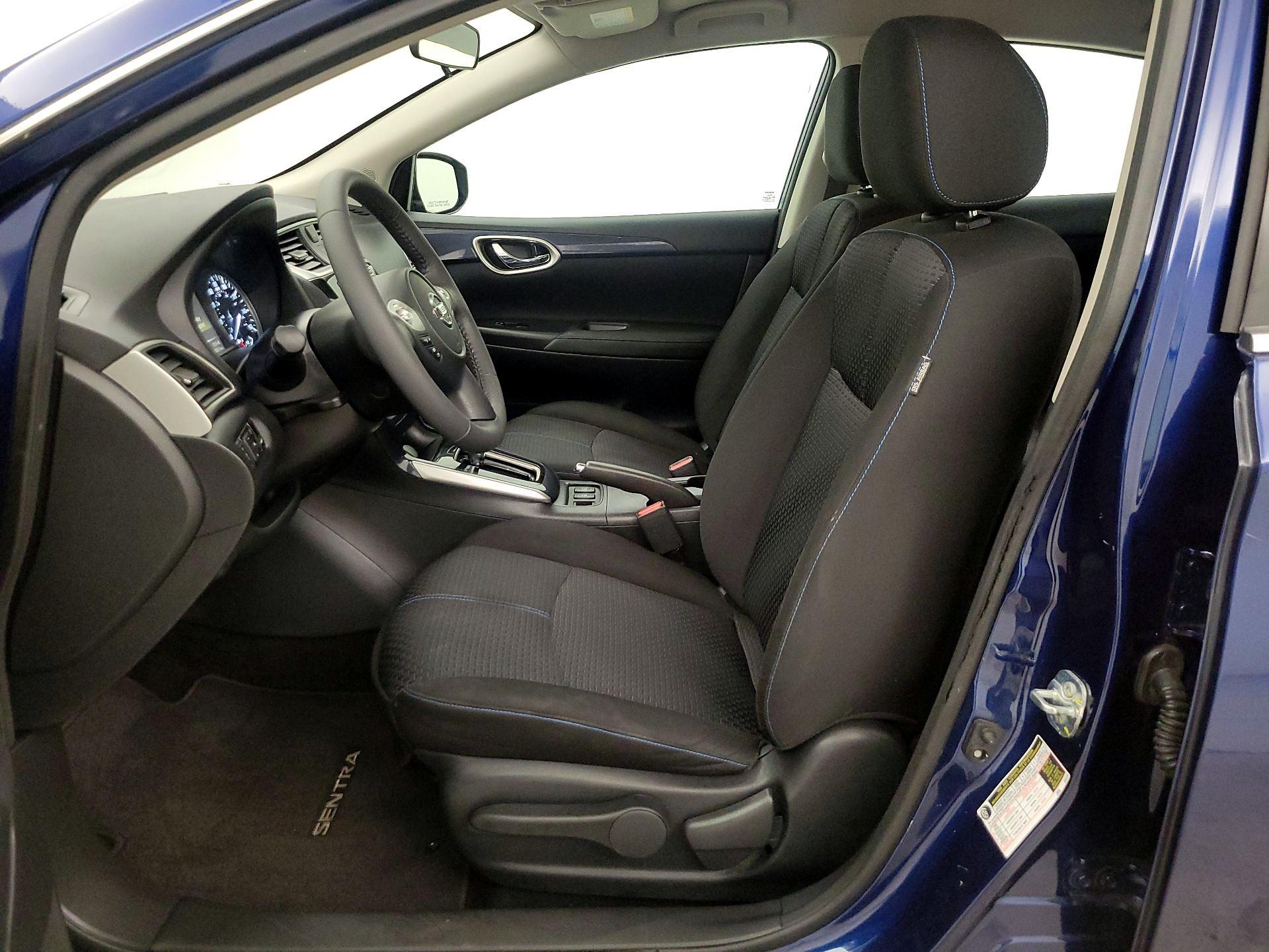 Thumbnail: 2017 Nissan Sentra - 11