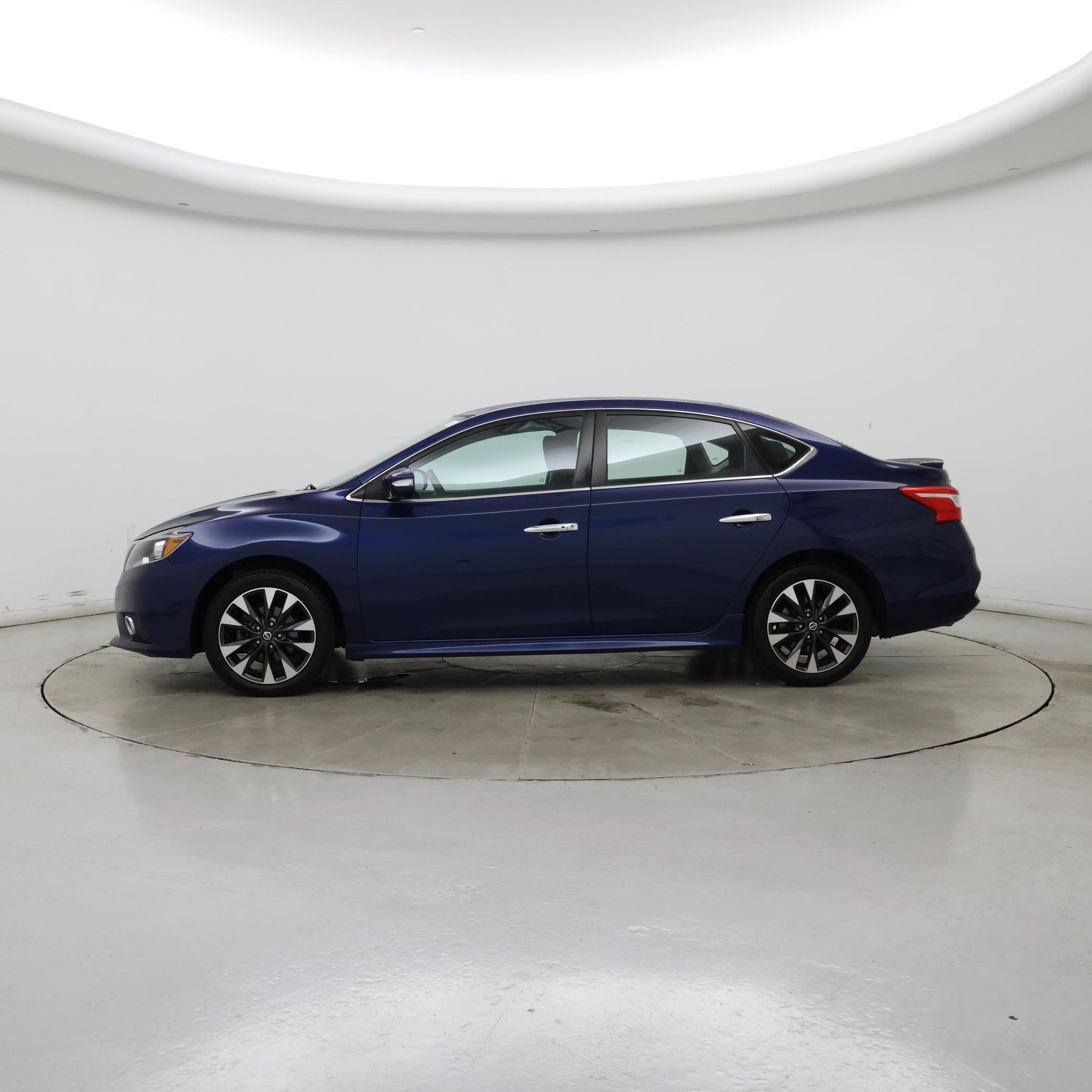 Thumbnail: 2017 Nissan Sentra - 3