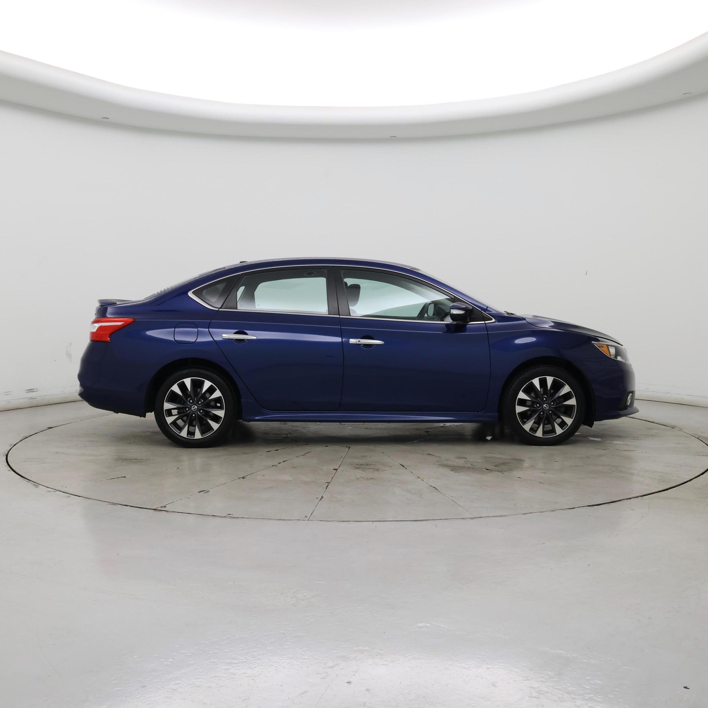 Thumbnail: 2017 Nissan Sentra - 7