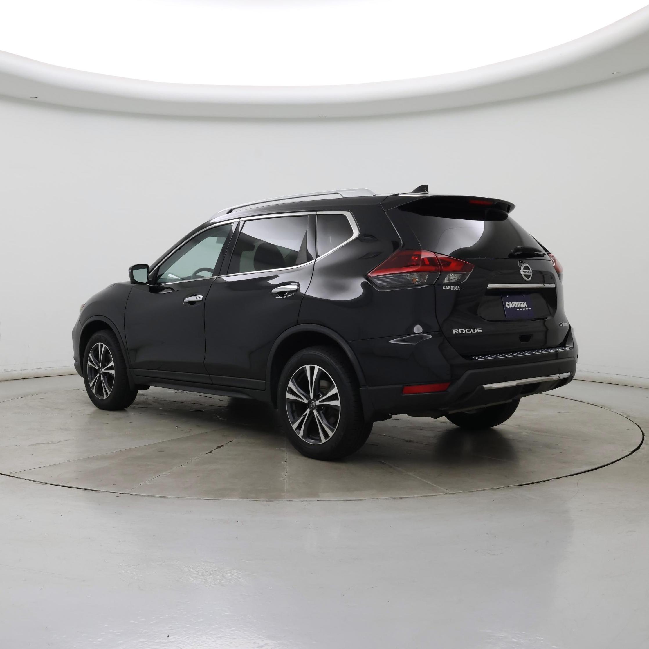 Thumbnail: 2019 Nissan Rogue - 2