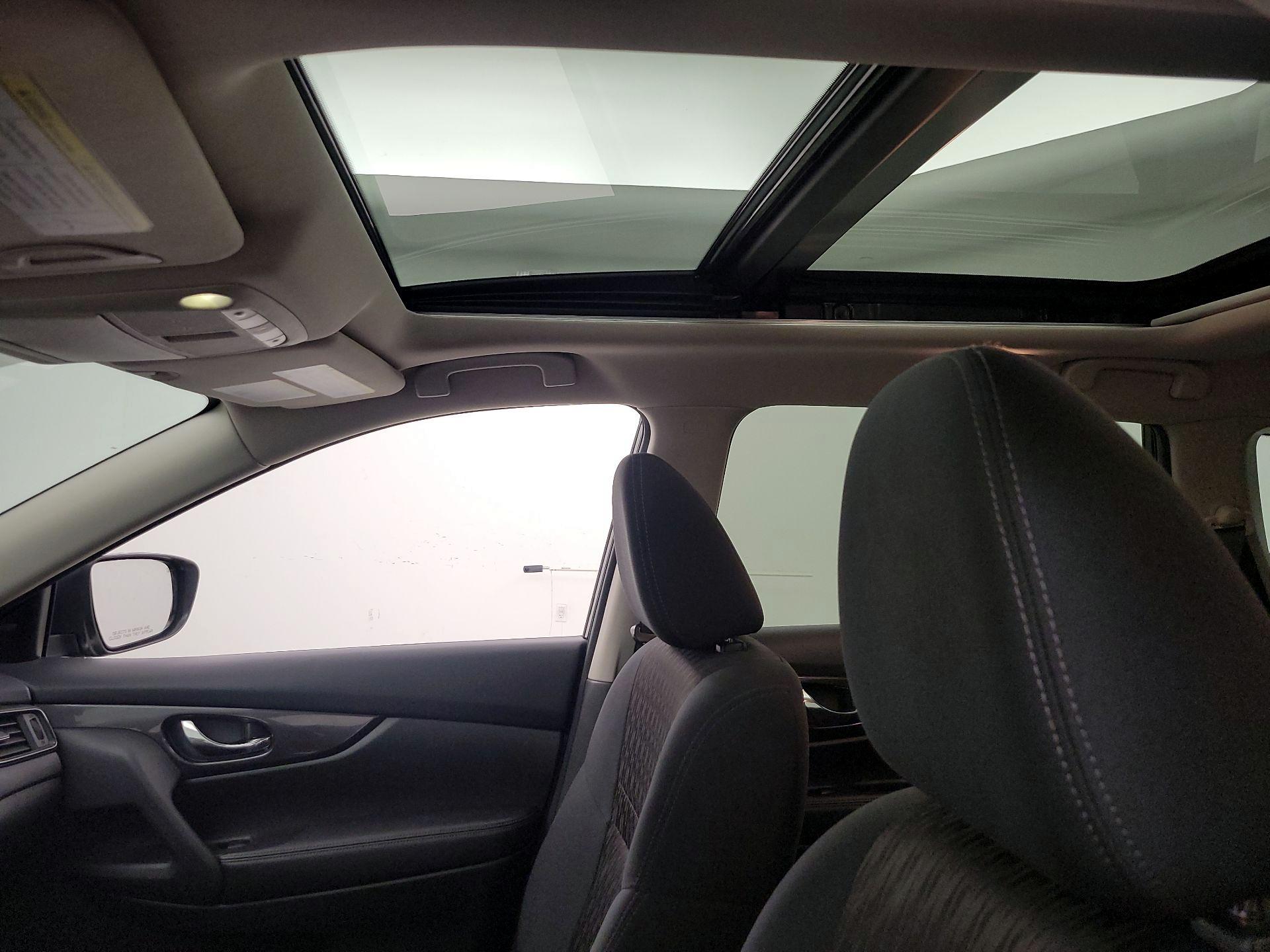 Thumbnail: 2019 Nissan Rogue - 20