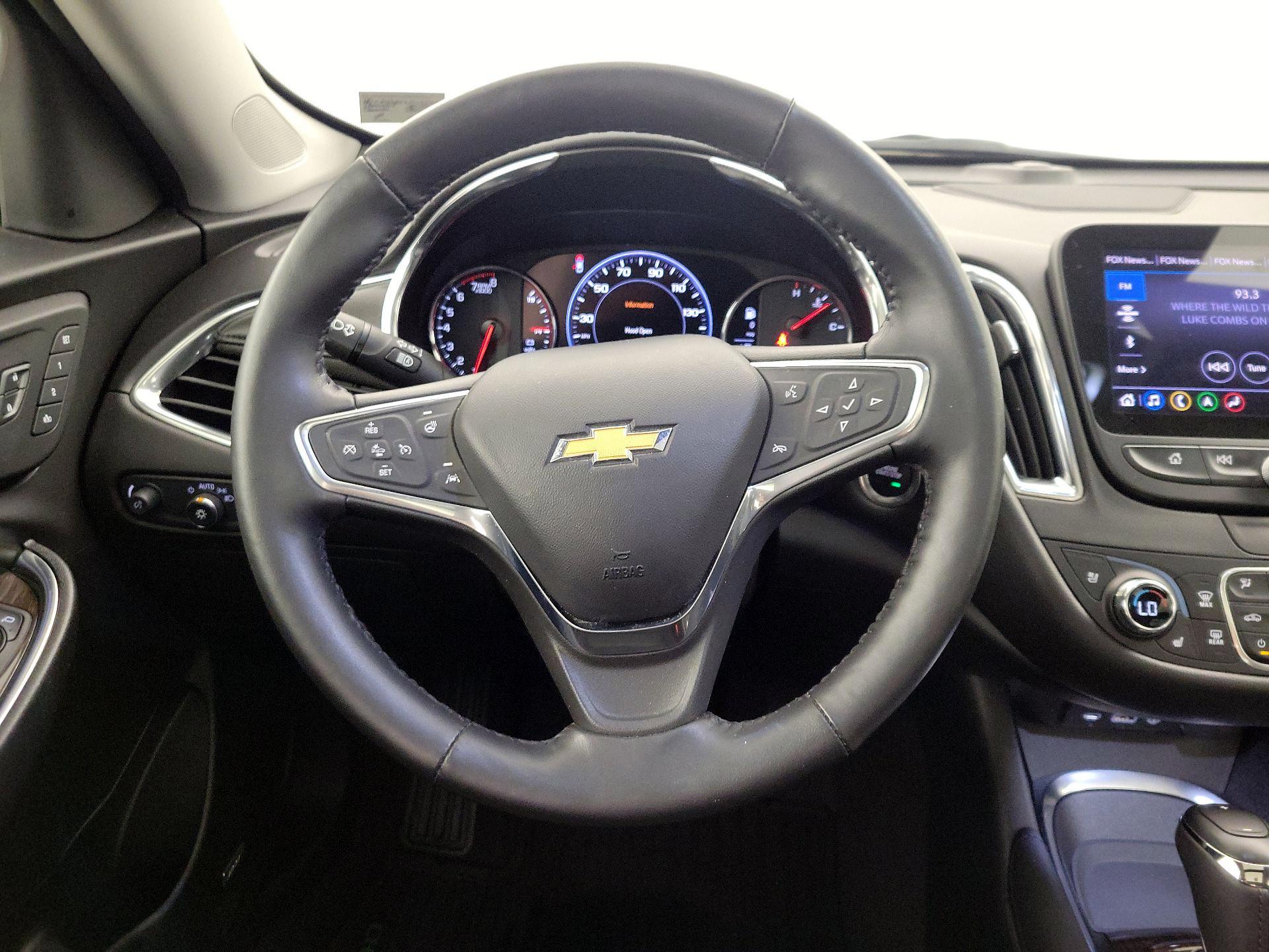 Thumbnail: 2020 Chevrolet Malibu - 10
