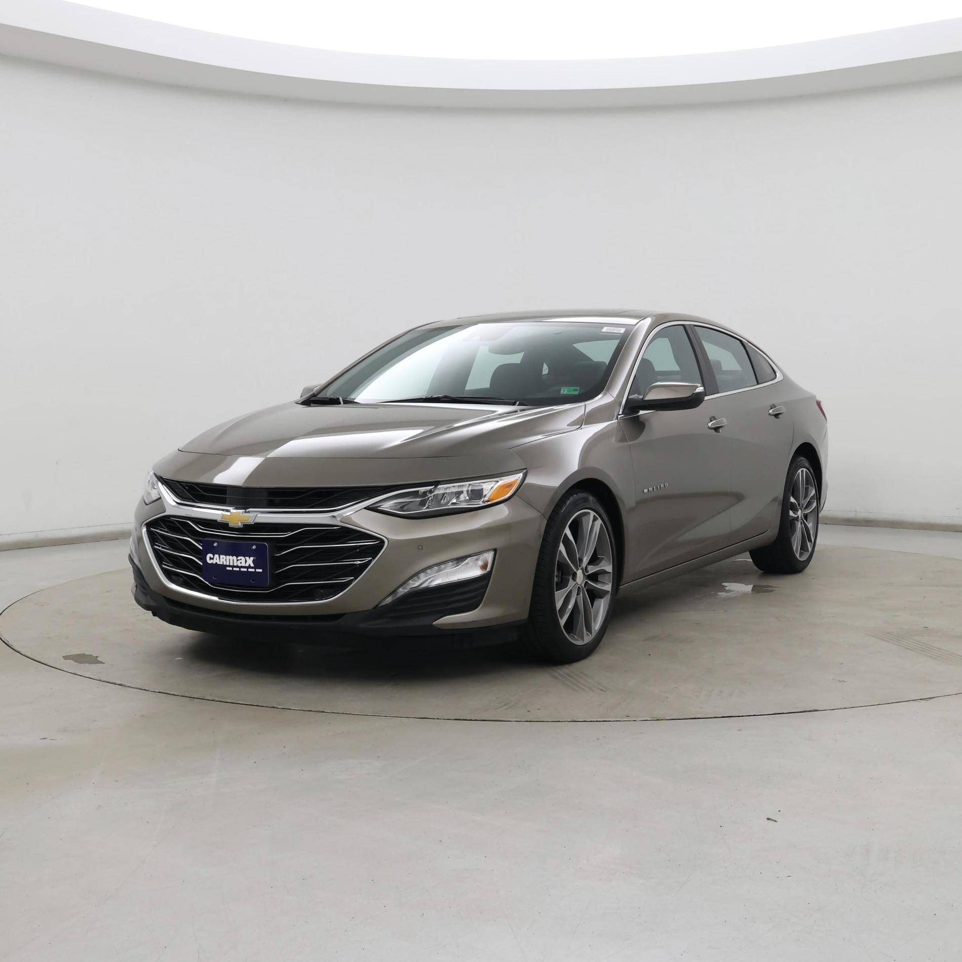 Thumbnail: 2020 Chevrolet Malibu - 4